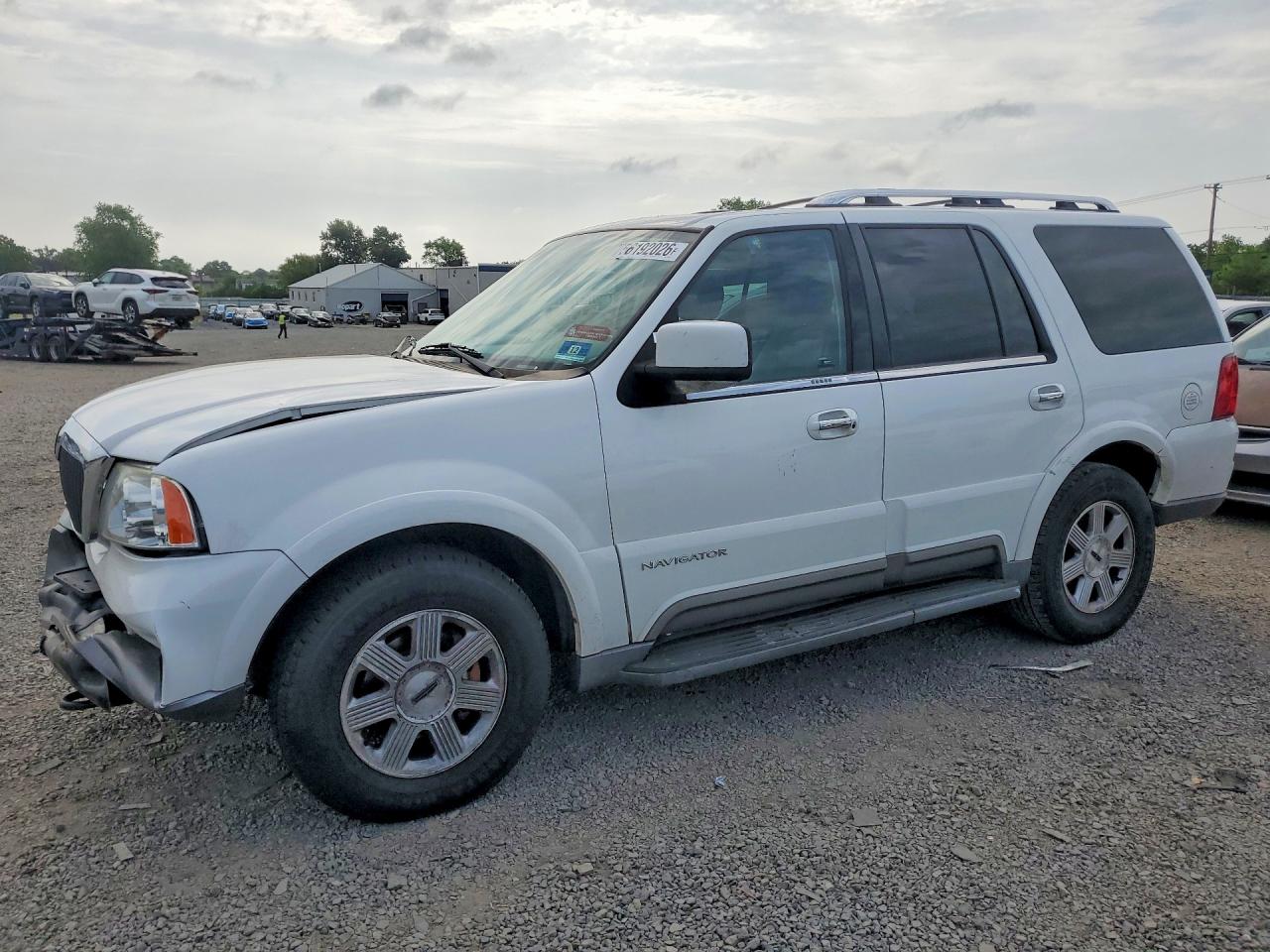 2003 Lincoln Navigator Белый vin: 5LMFU28R63LJ46458