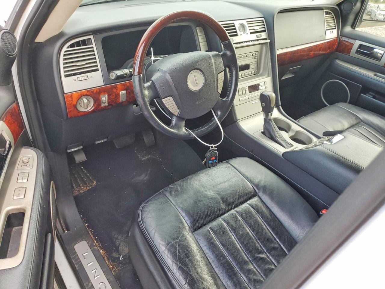 2003 Lincoln Navigator White vin: 5LMFU28R63LJ46458
