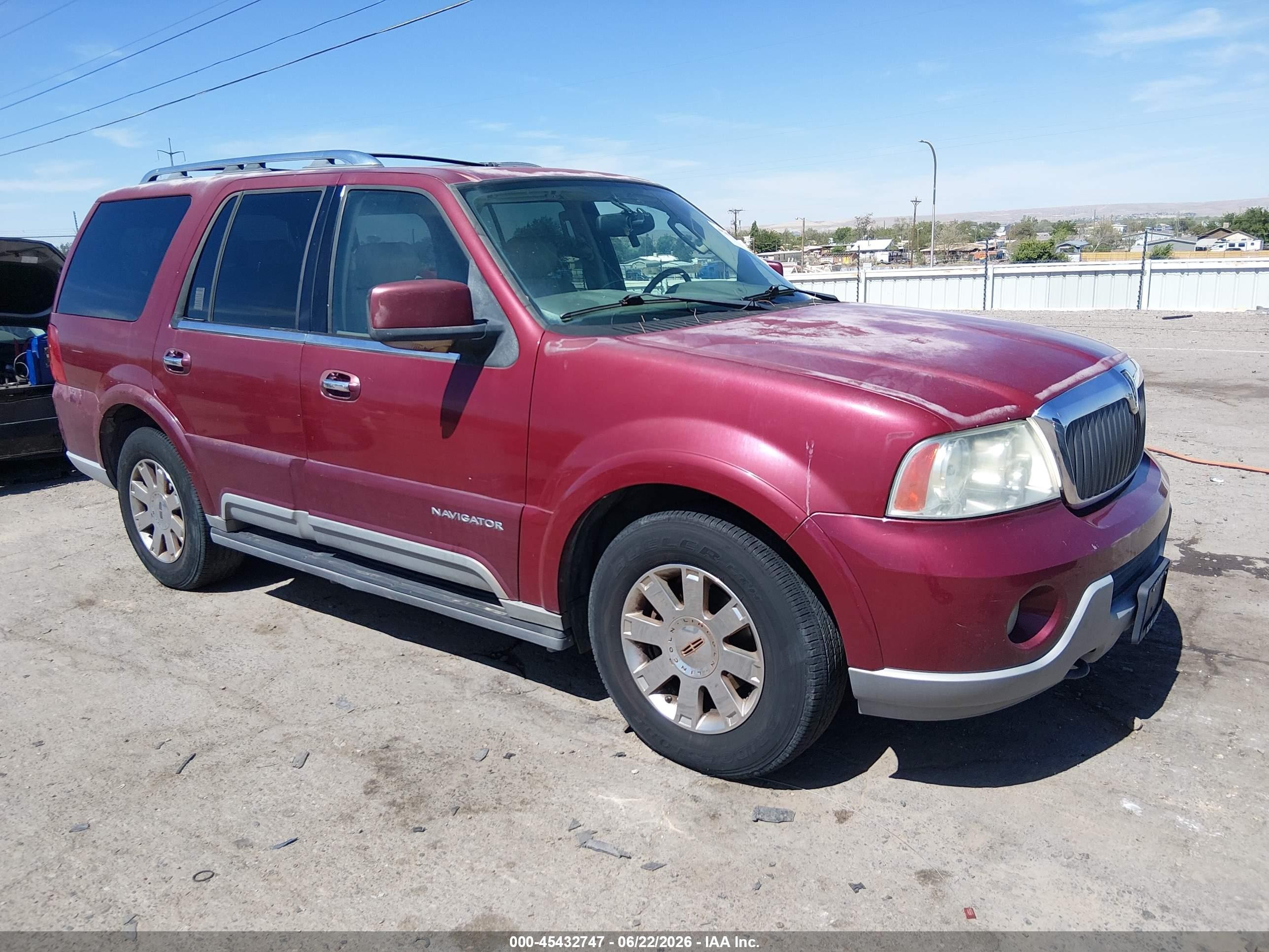 2004 Lincoln Navigator   Maroon vin: 5LMFU28R64LJ33209