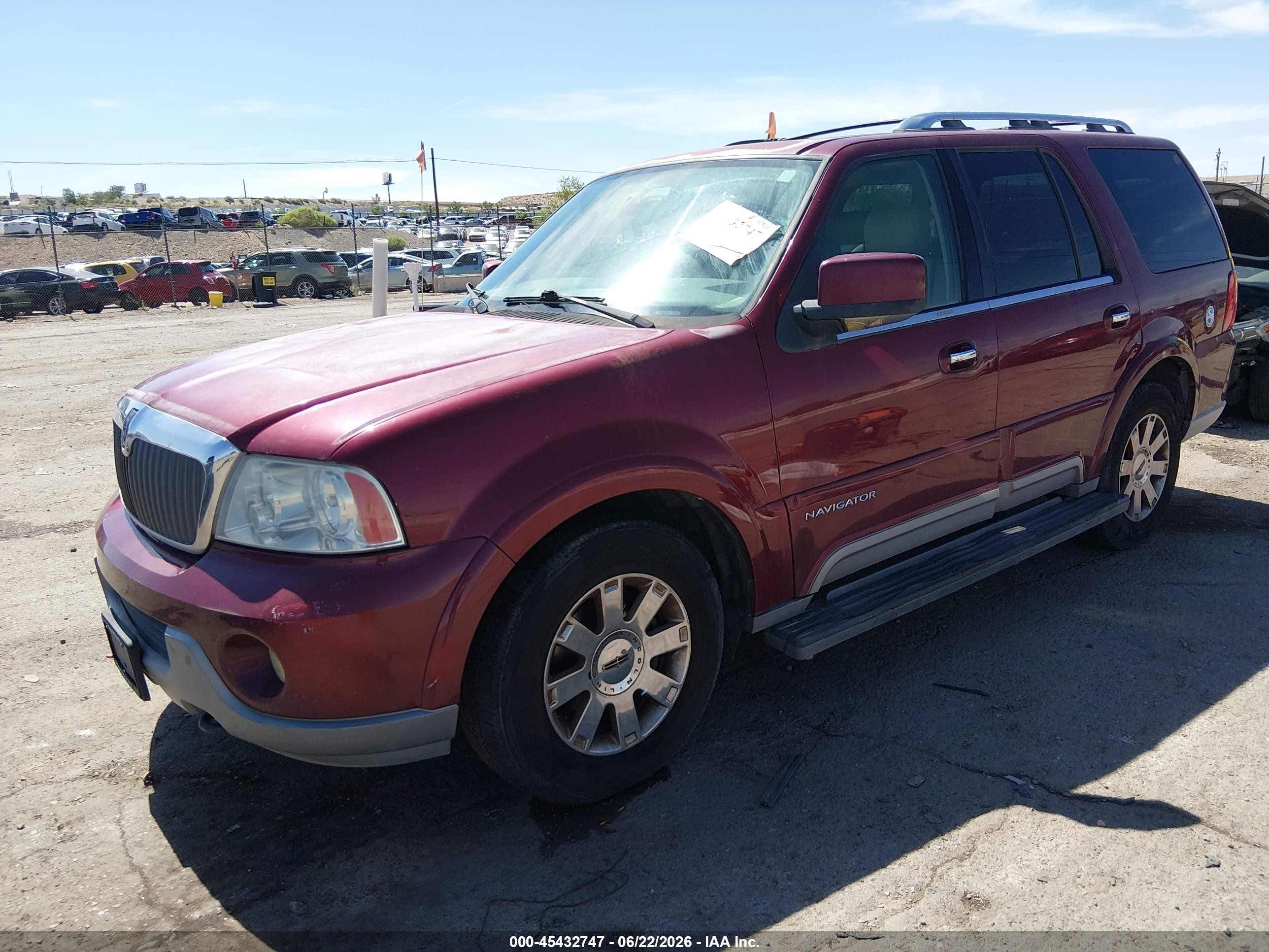 2004 Lincoln Navigator   Maroon vin: 5LMFU28R64LJ33209