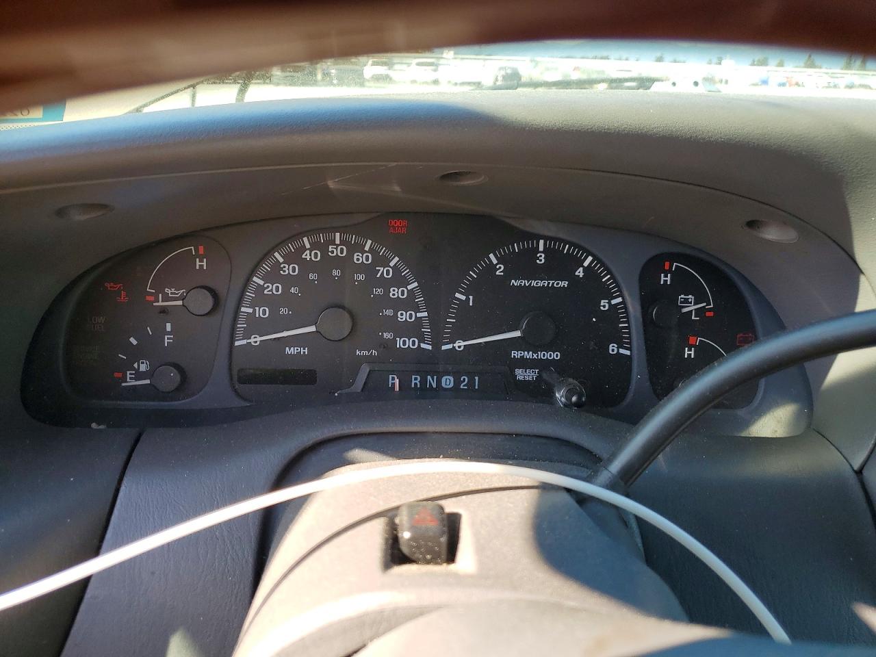 2001 Lincoln Navigator Brown vin: 5LMFU28R71LJ11070