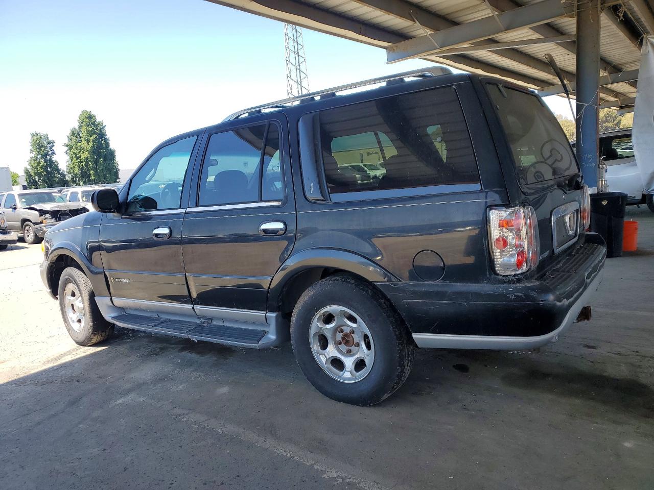 2002 Lincoln Navigator Черный vin: 5LMFU28R71LJ22036