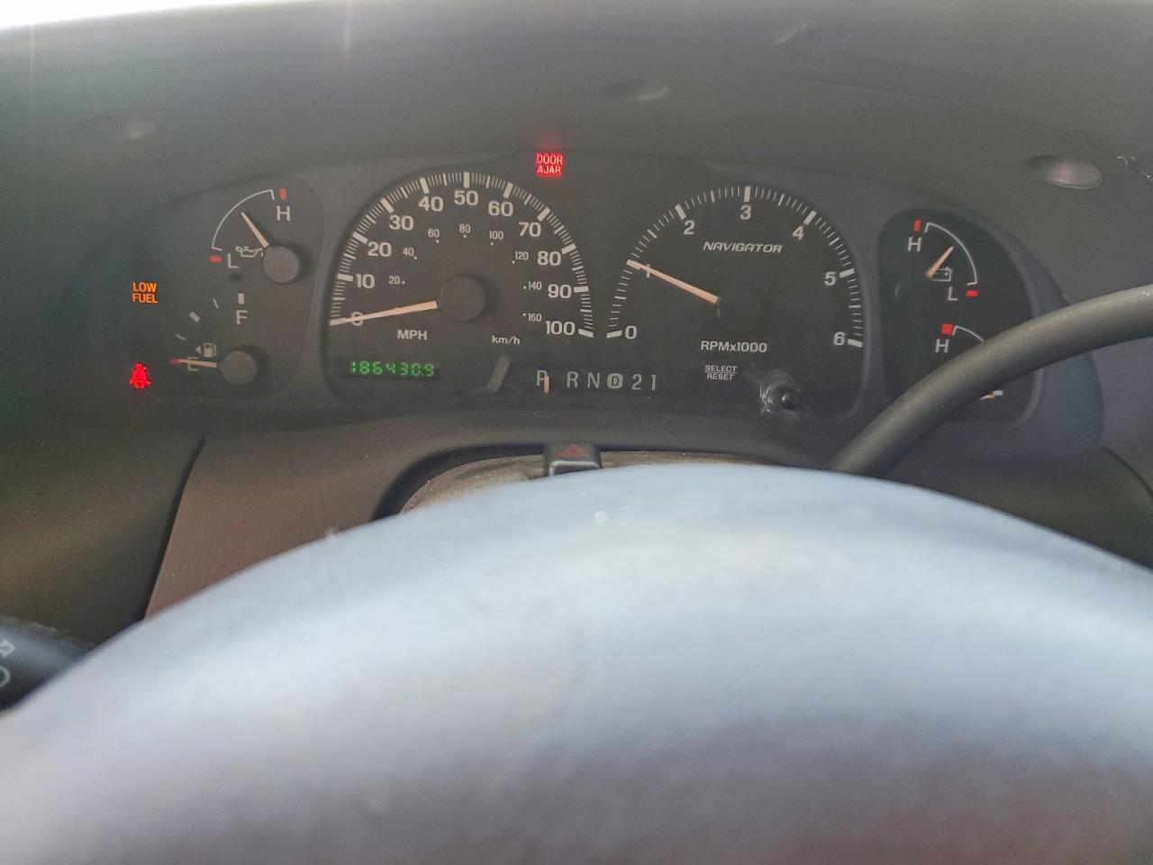 2002 Lincoln Navigator Черный vin: 5LMFU28R71LJ22036