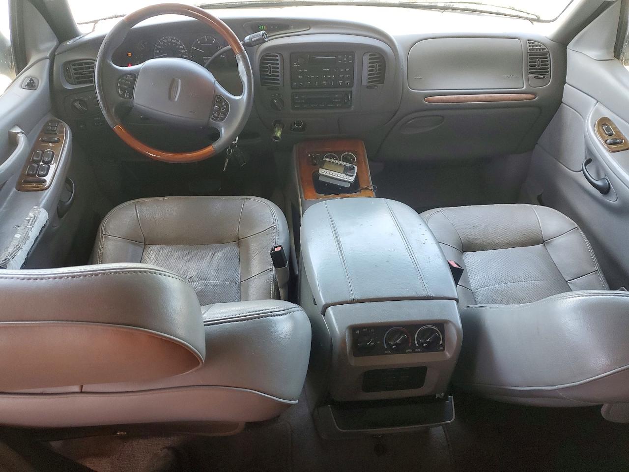2002 Lincoln Navigator Черный vin: 5LMFU28R71LJ22036