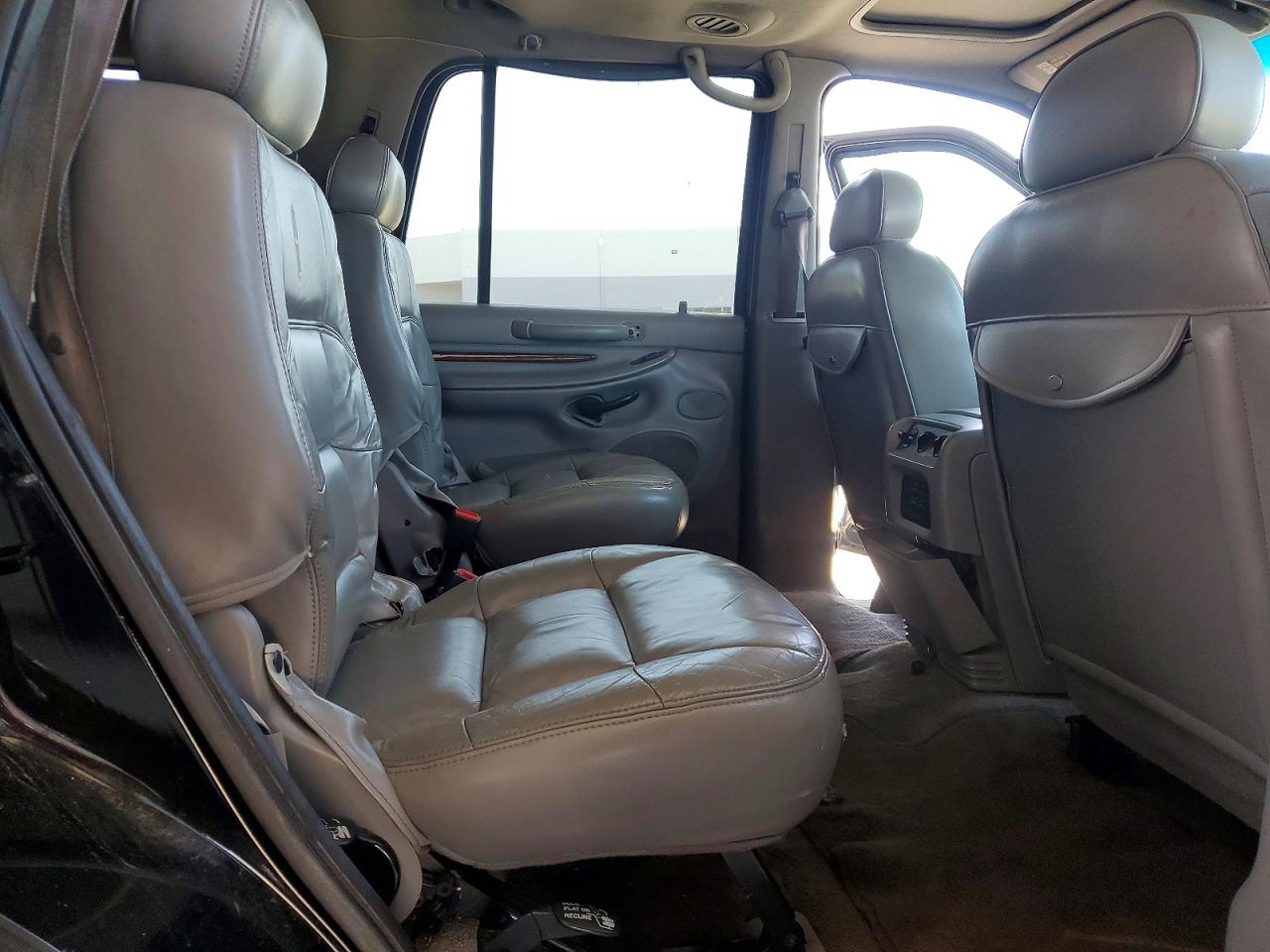 2002 Lincoln Navigator Черный vin: 5LMFU28R71LJ22036