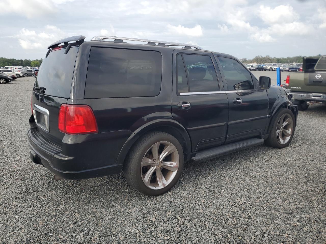 2003 Lincoln Navigator Black vin: 5LMFU28R83LJ44095