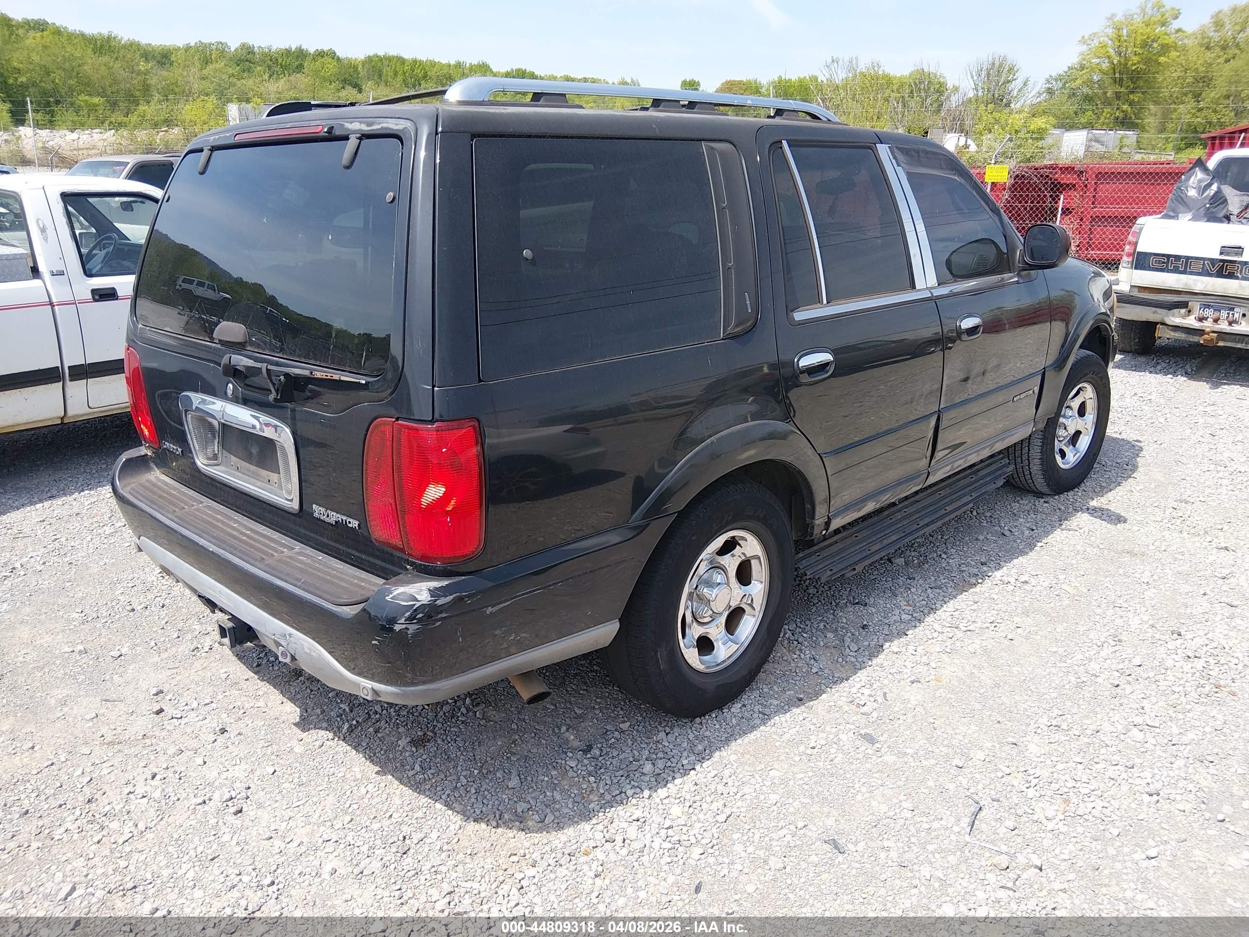 2001 Lincoln Navigator   Black vin: 5LMFU28R91LJ14049
