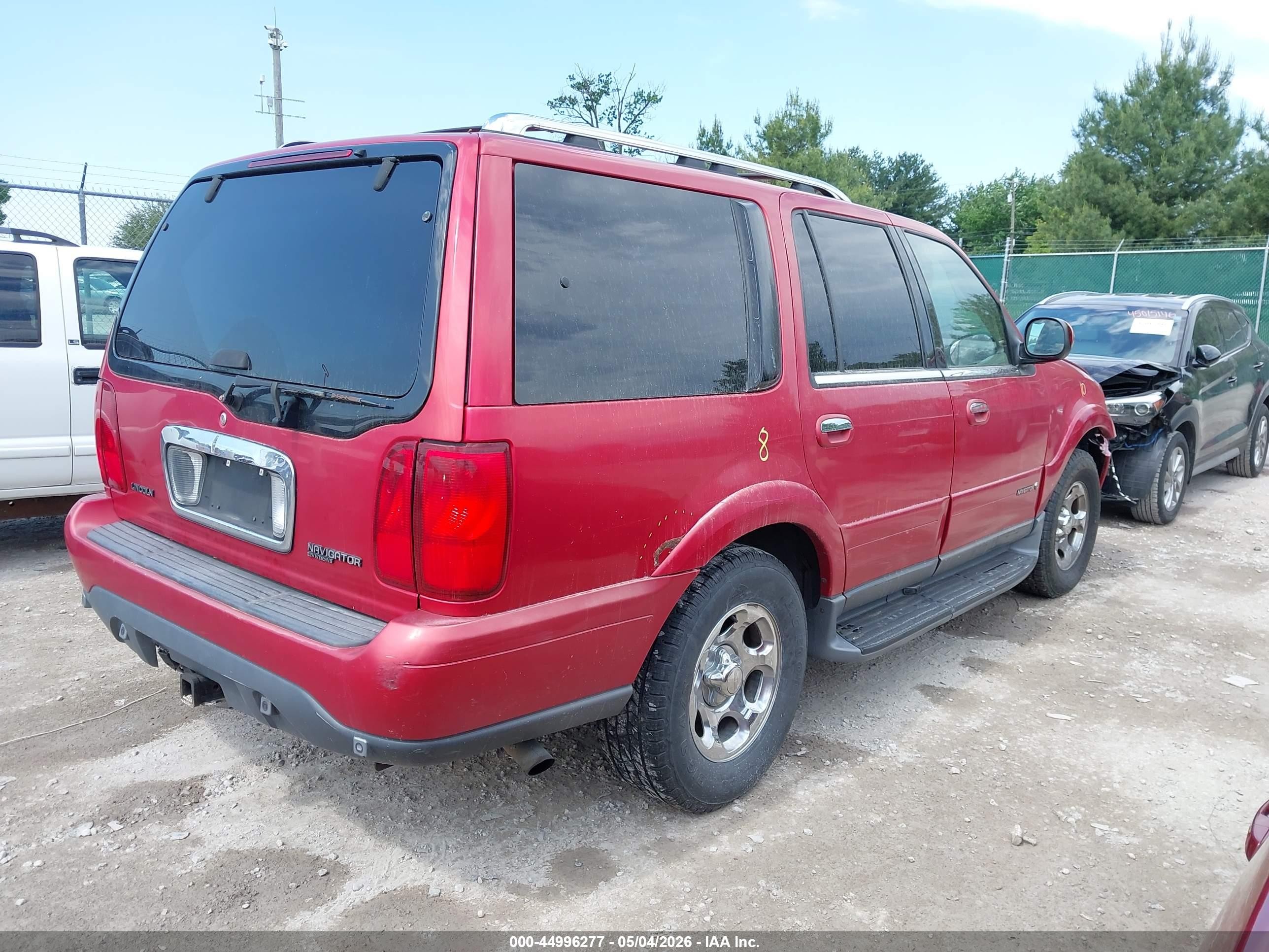 2001 Lincoln Navigator   Red vin: 5LMFU28R91LJ15170