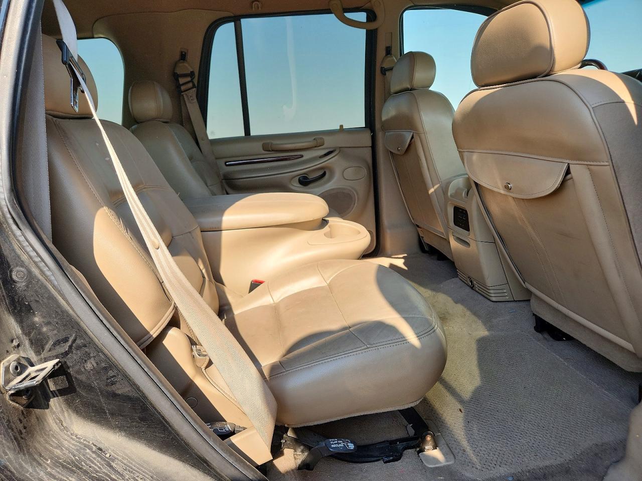 2001 Lincoln Navigator Черный vin: 5LMFU28R91LJ30932