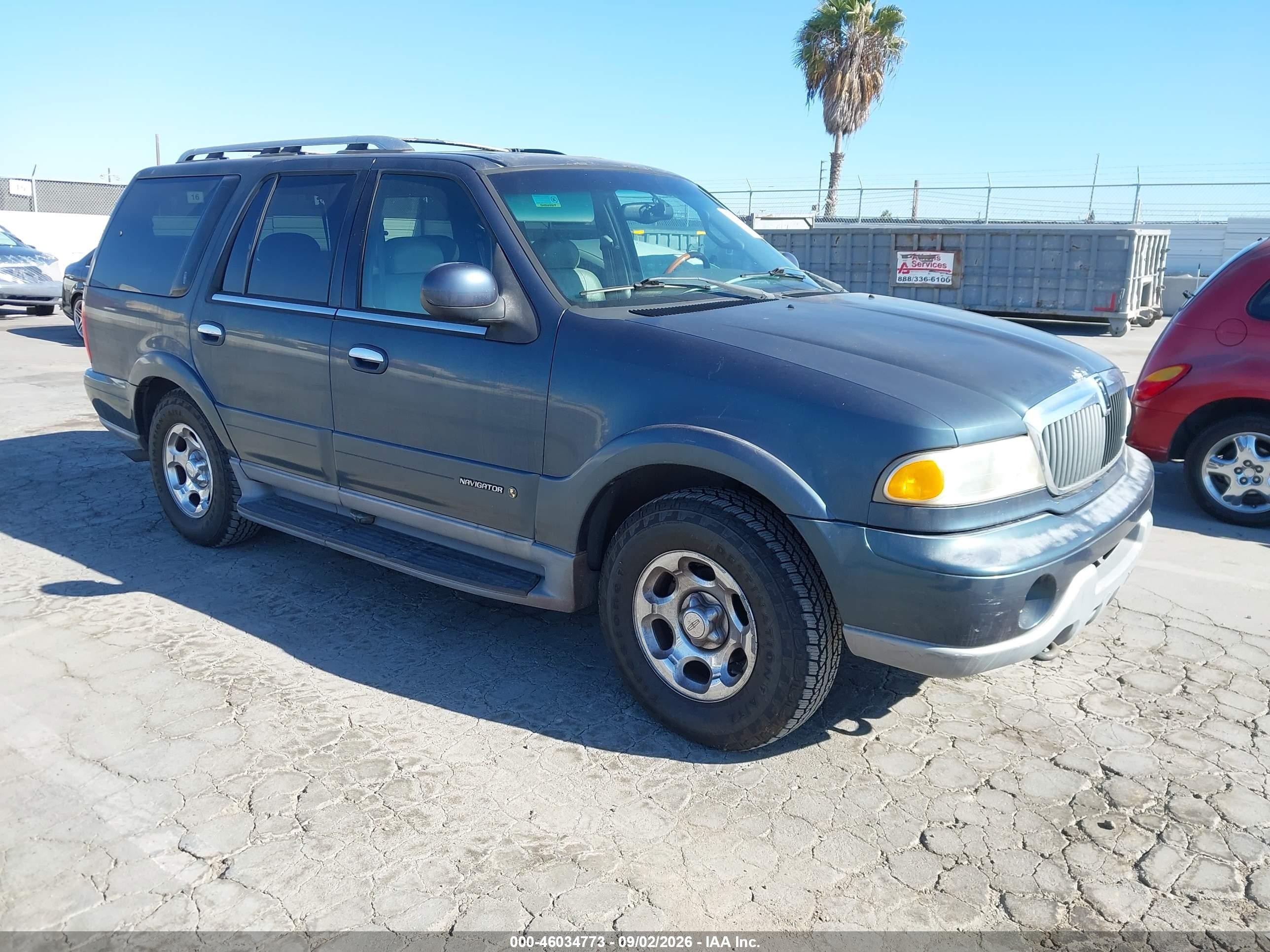 2001 Lincoln Navigator   Gray vin: 5LMFU28R91LJ31255