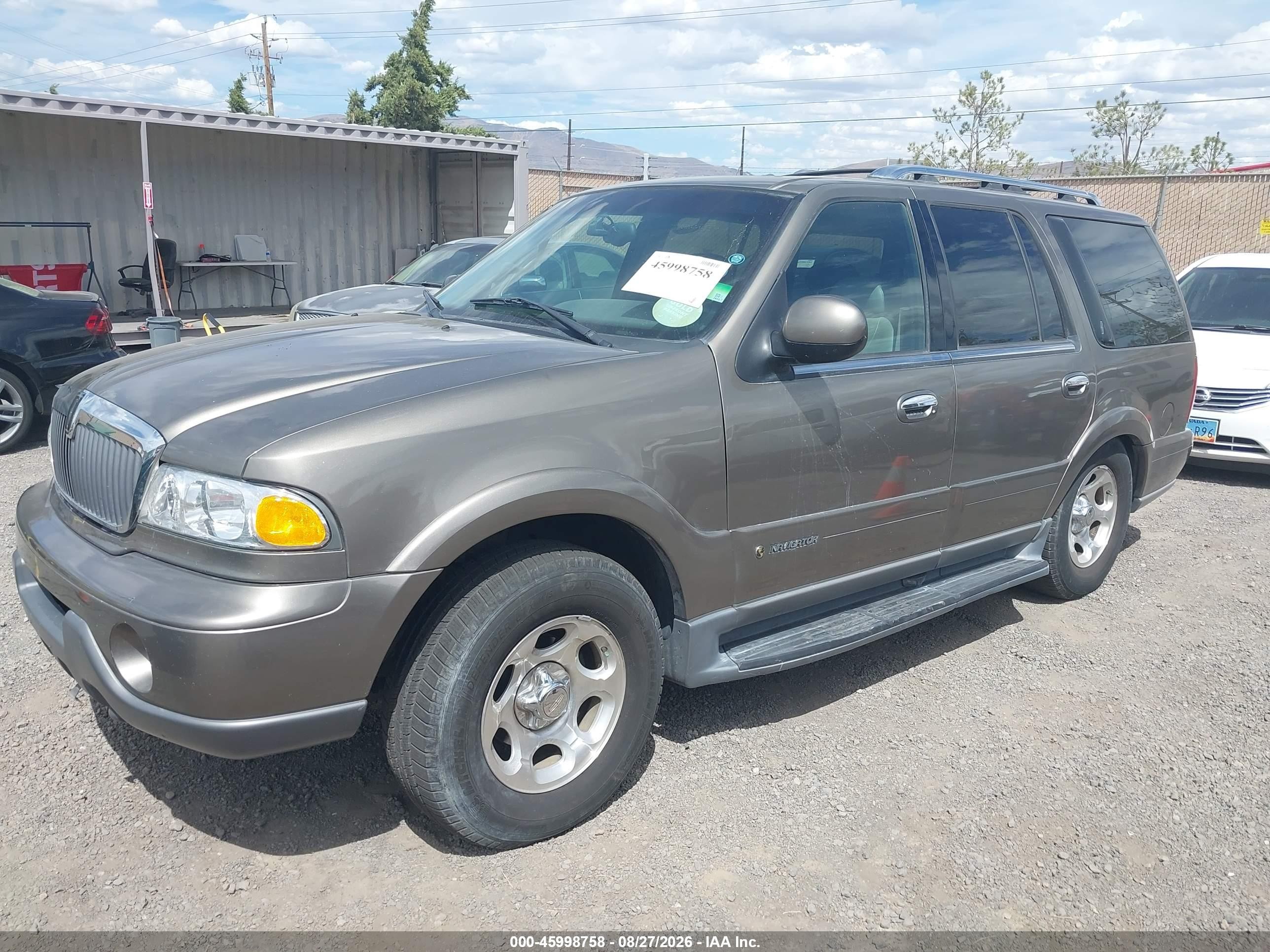 2002 Lincoln Navigator   Brown vin: 5LMFU28R92LJ02050