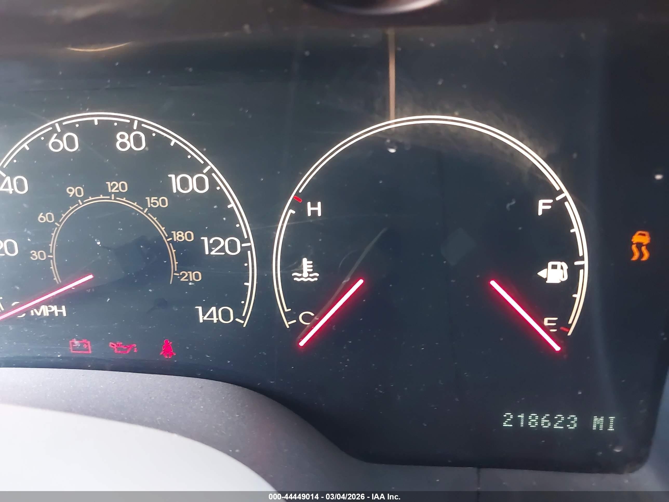 2003 Lincoln Navigator   Бордовый vin: 5LMFU28R93LJ07461