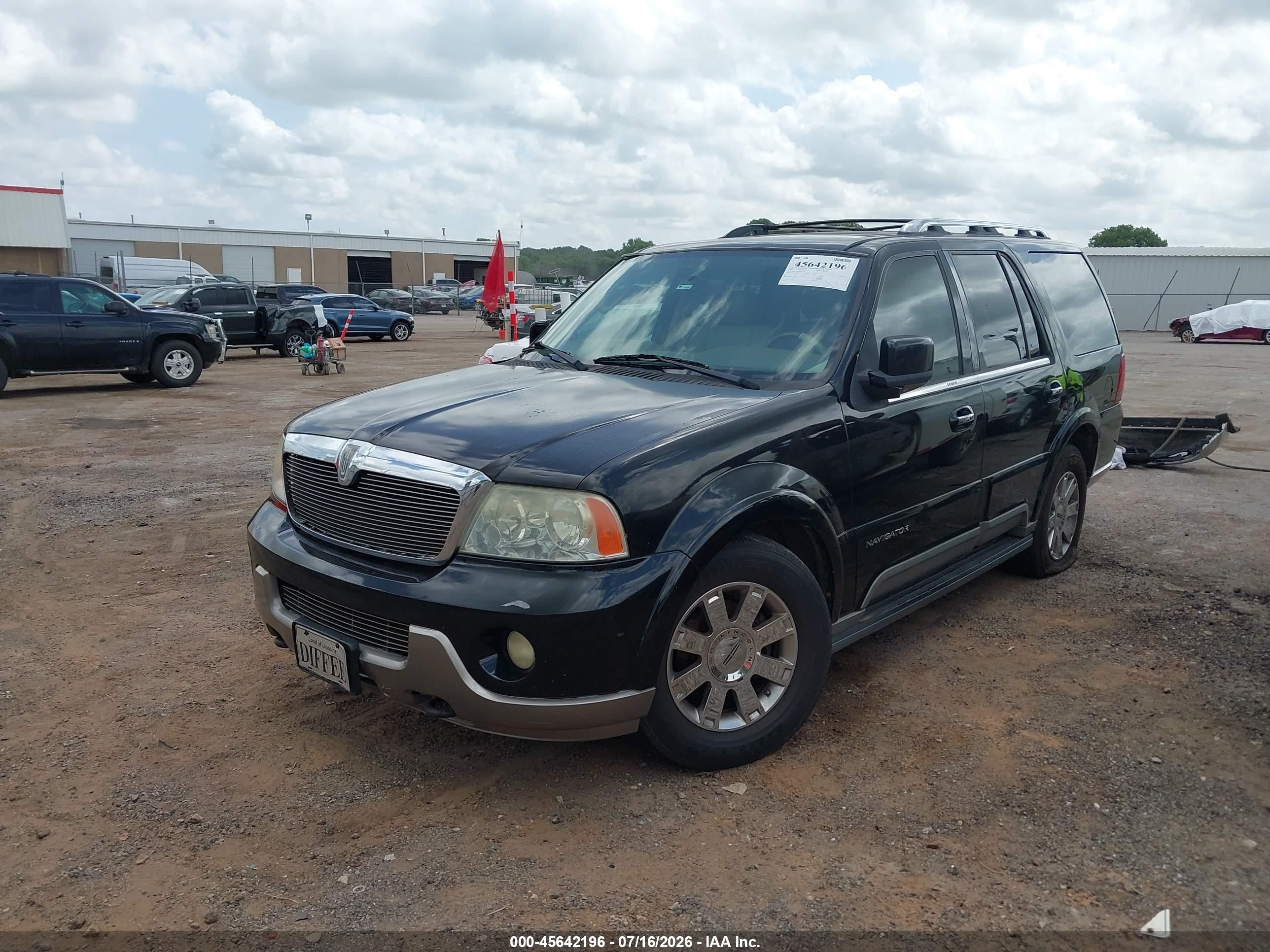 2004 Lincoln Navigator   Black vin: 5LMFU28R94LJ04125