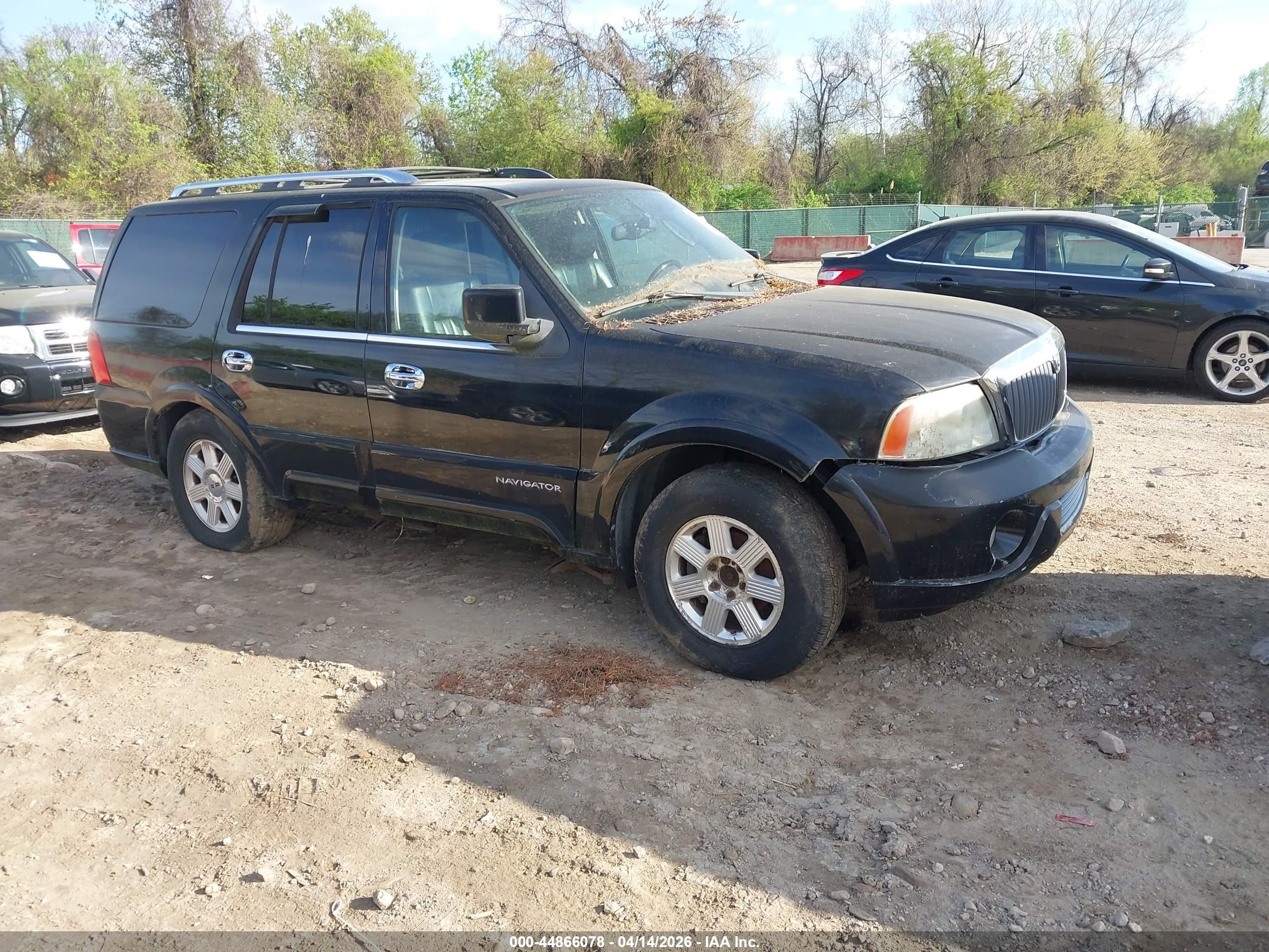 2003 Lincoln Navigator   Black vin: 5LMFU28RX3LJ28089