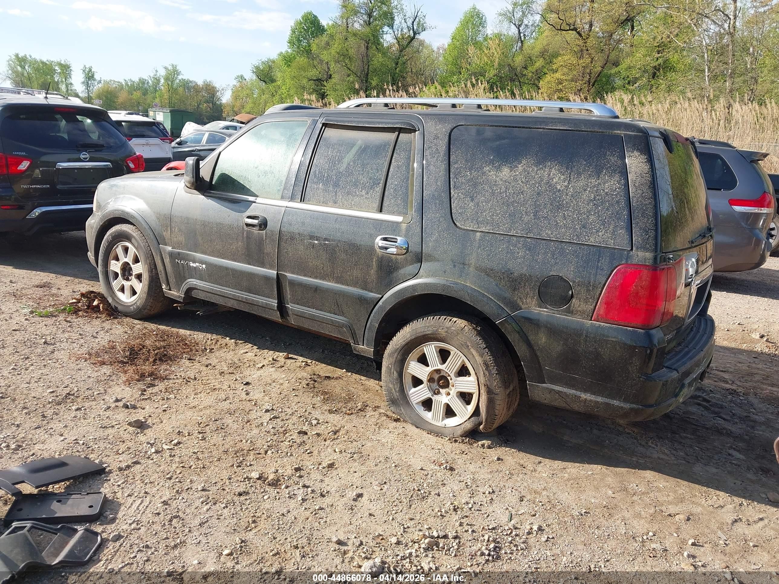 2003 Lincoln Navigator   Black vin: 5LMFU28RX3LJ28089