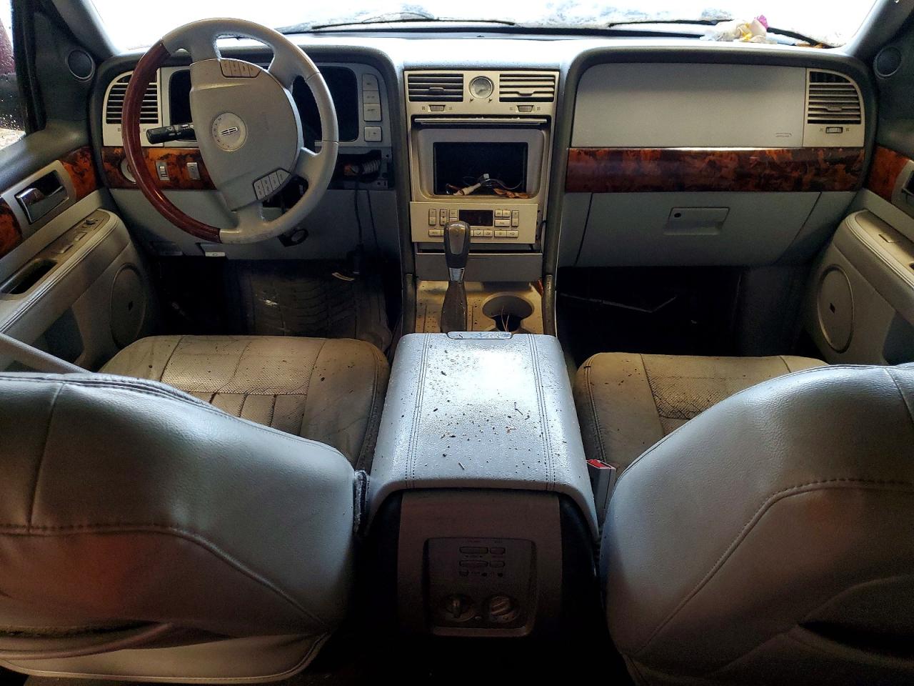 2004 Lincoln Navigator Burgundy vin: 5LMFU28RX4LJ34623