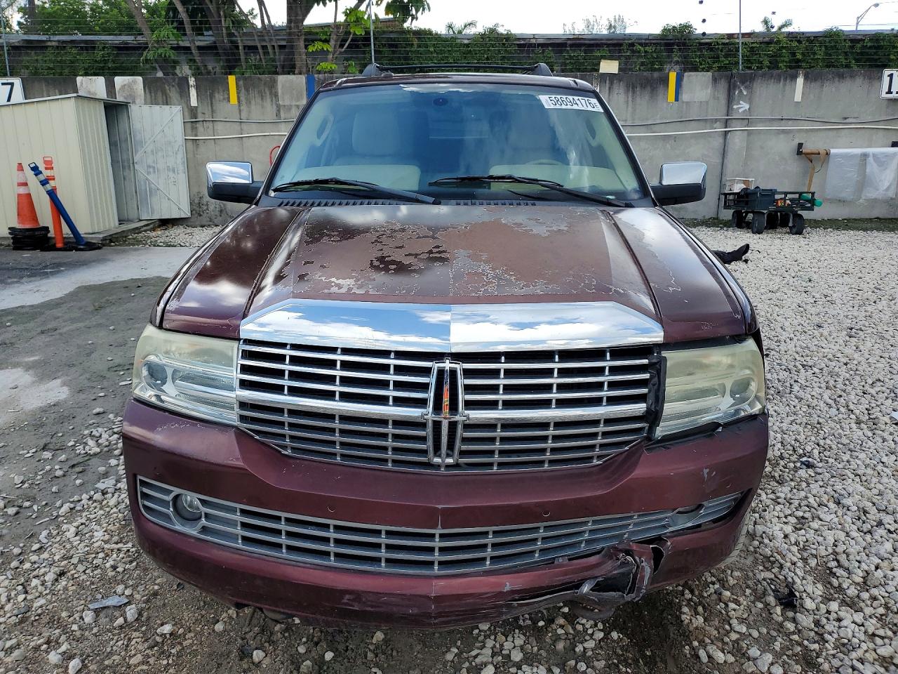 2010 Lincoln Navigator Brown vin: 5LMJJ2H51AEJ01395
