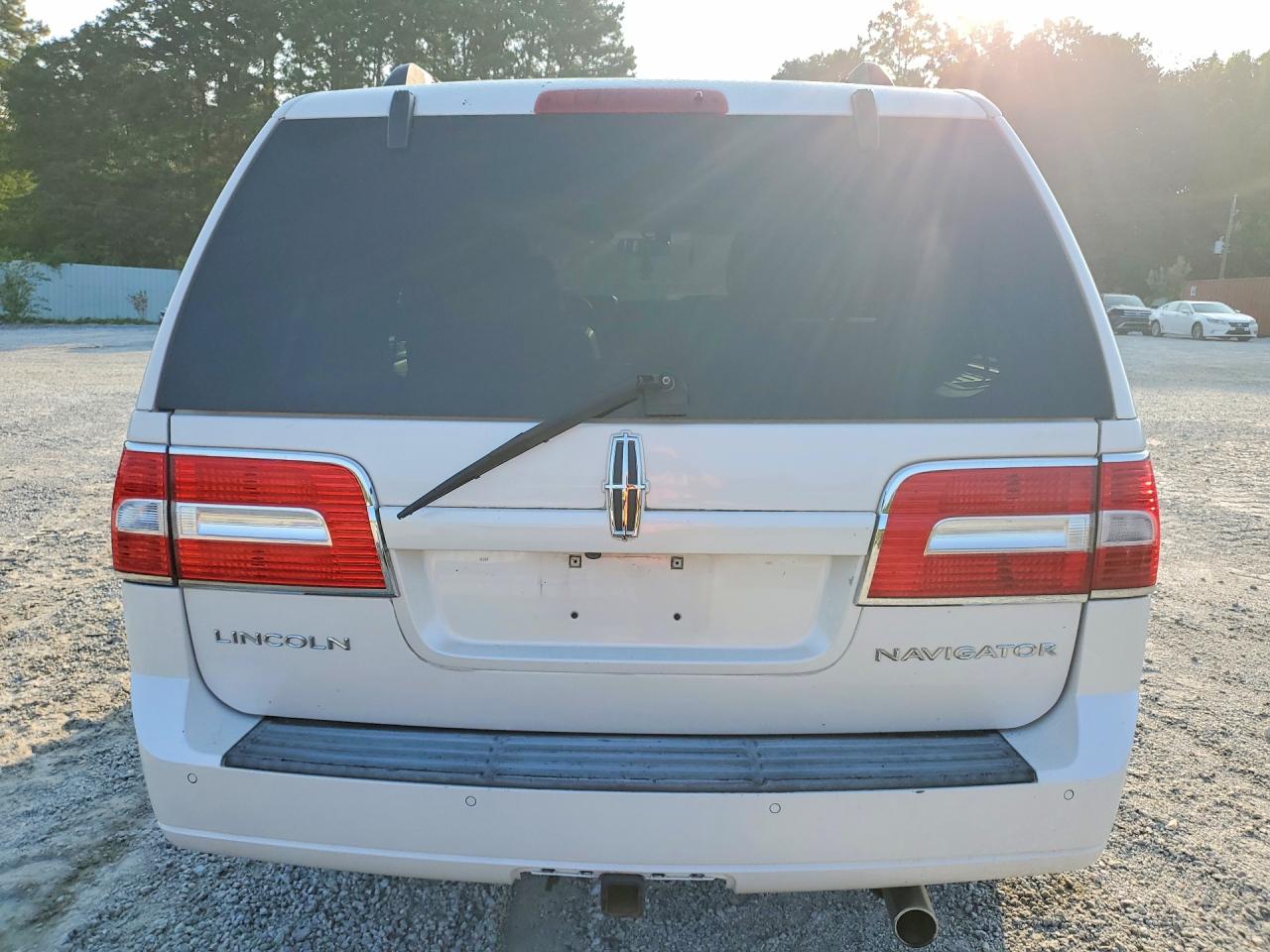2012 Lincoln Navigator Белый vin: 5LMJJ2H51CEL02121