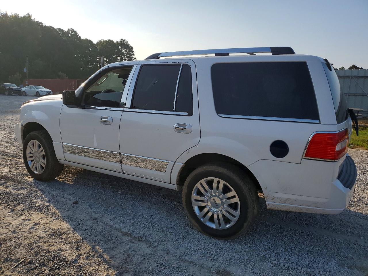 2012 Lincoln Navigator Белый vin: 5LMJJ2H51CEL02121