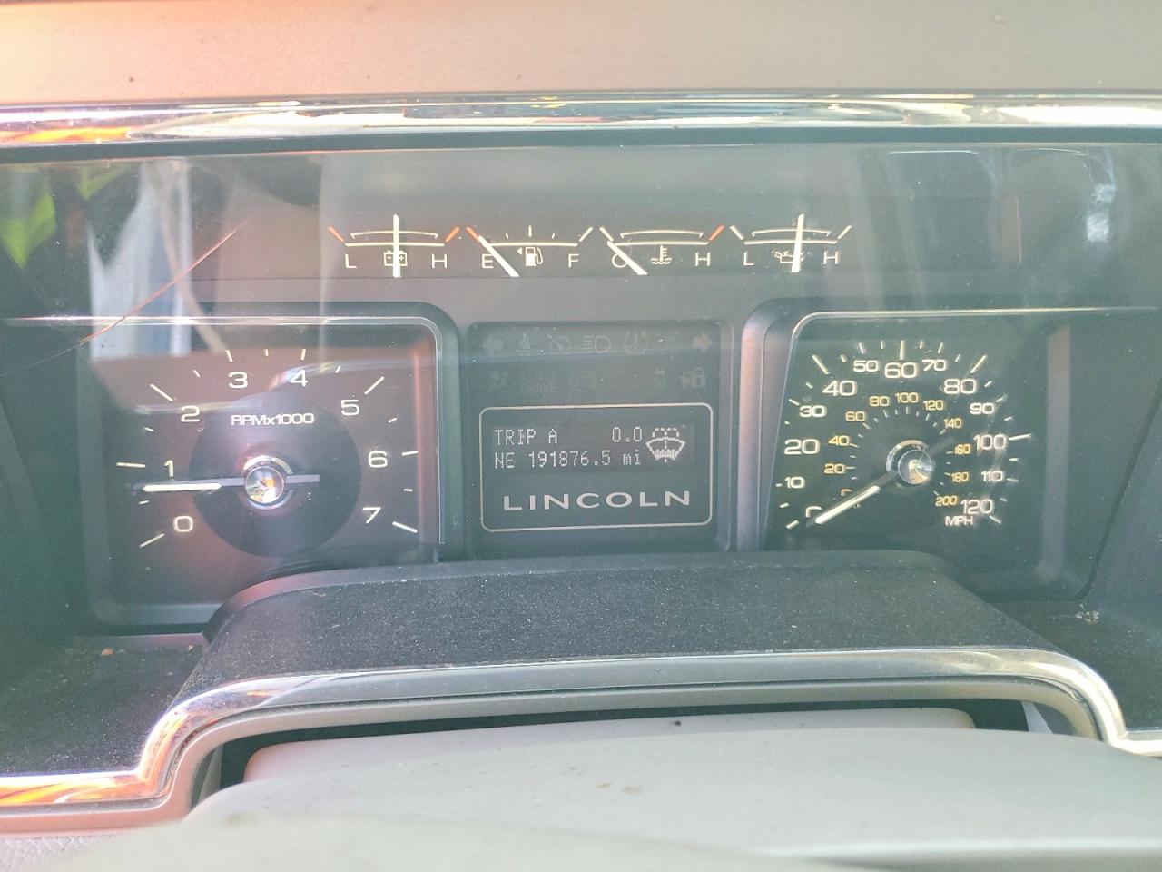 2012 Lincoln Navigator Белый vin: 5LMJJ2H51CEL02121