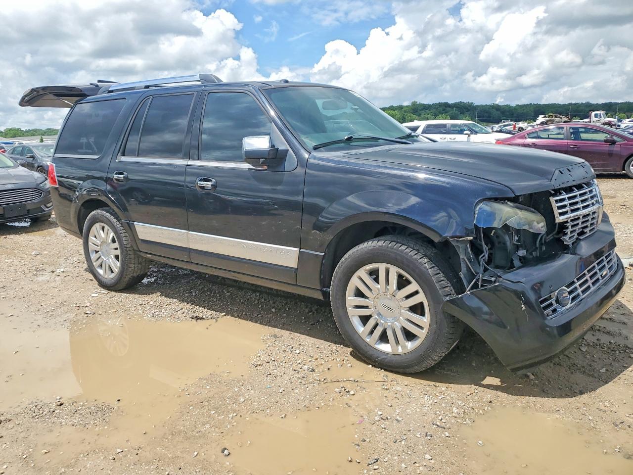 2013 Lincoln Navigator Black vin: 5LMJJ2H51DEL05120