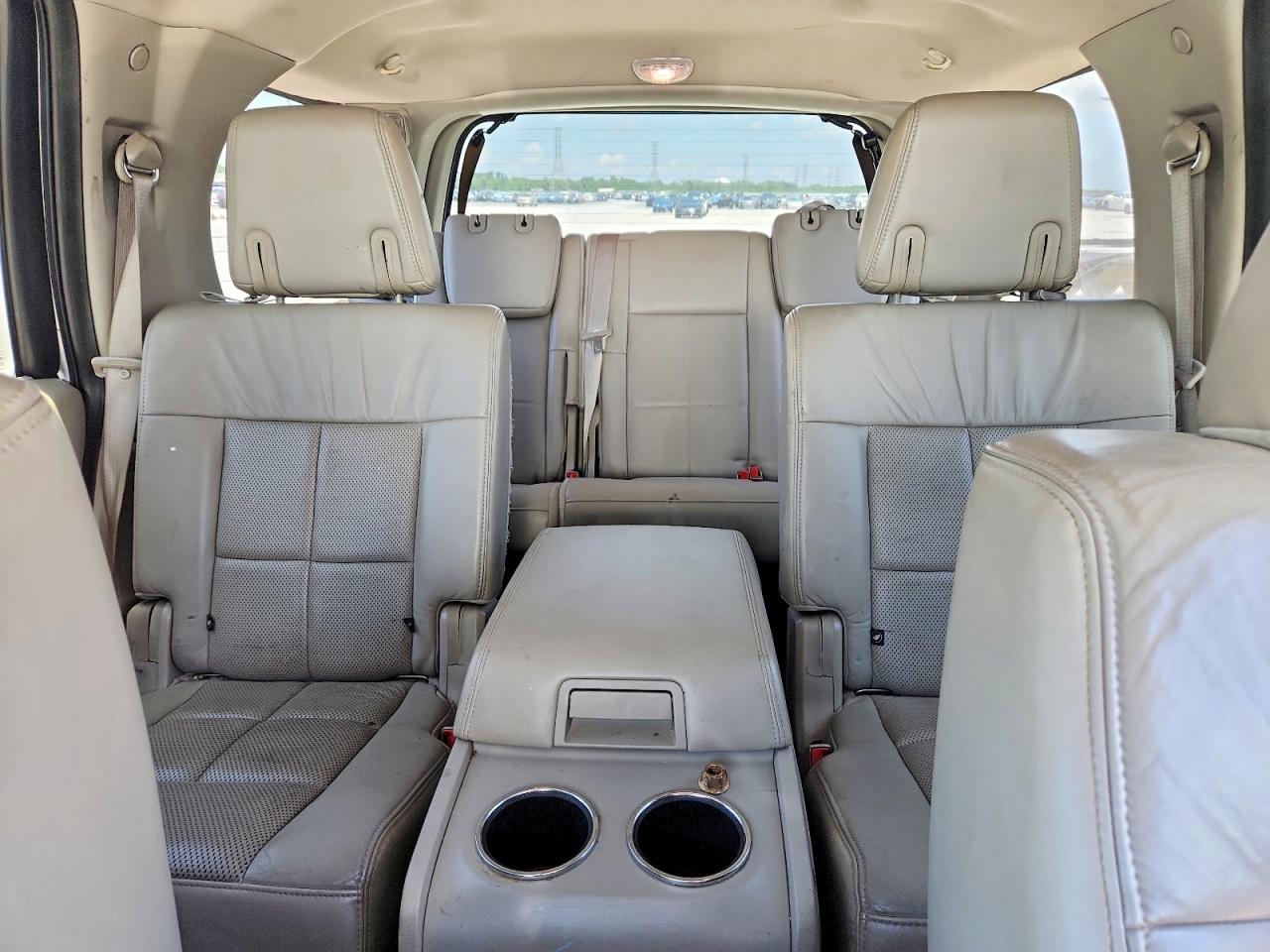 2013 Lincoln Navigator Silver vin: 5LMJJ2H51DEL06901