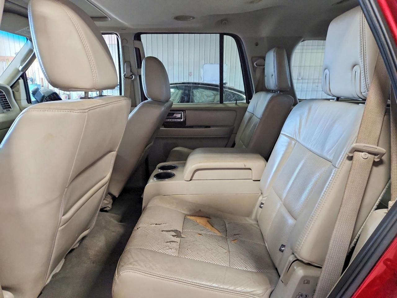 2014 Lincoln Navigator Burgundy vin: 5LMJJ2H51EEL03319