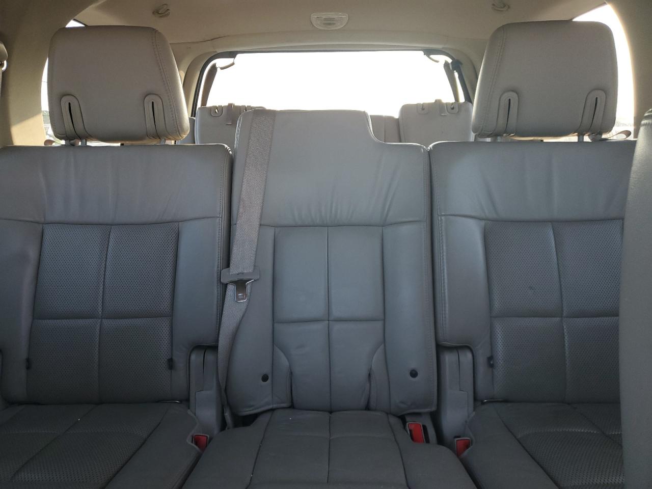 2010 Lincoln Navigator Silver vin: 5LMJJ2H53AEJ09482
