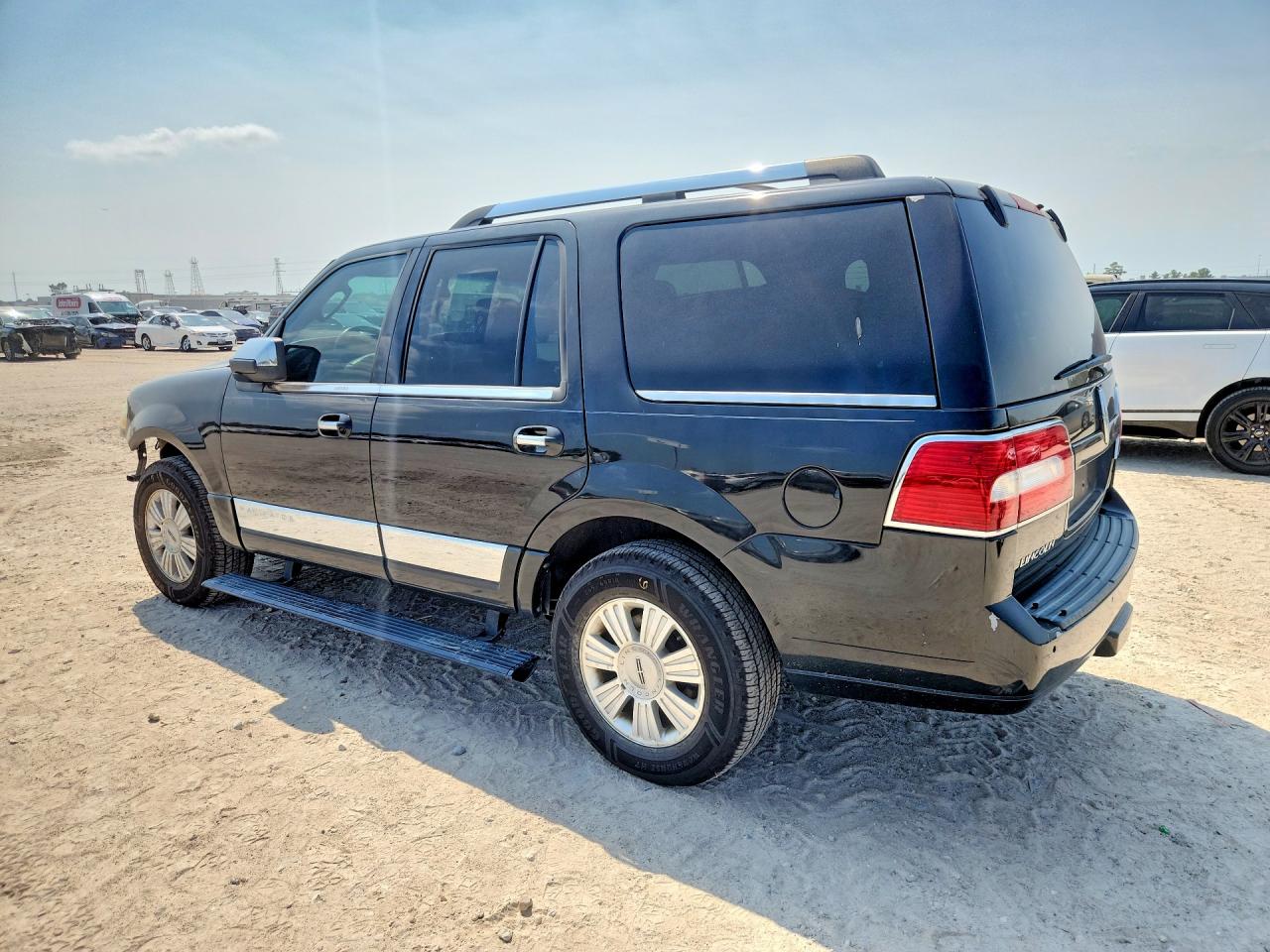 2010 Lincoln Navigator Черный vin: 5LMJJ2H54AEJ04338