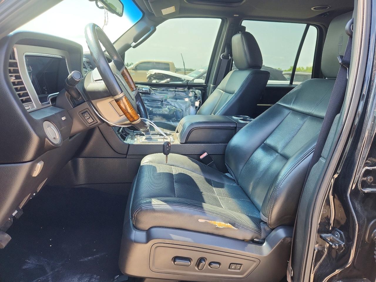 2010 Lincoln Navigator Черный vin: 5LMJJ2H54AEJ04338