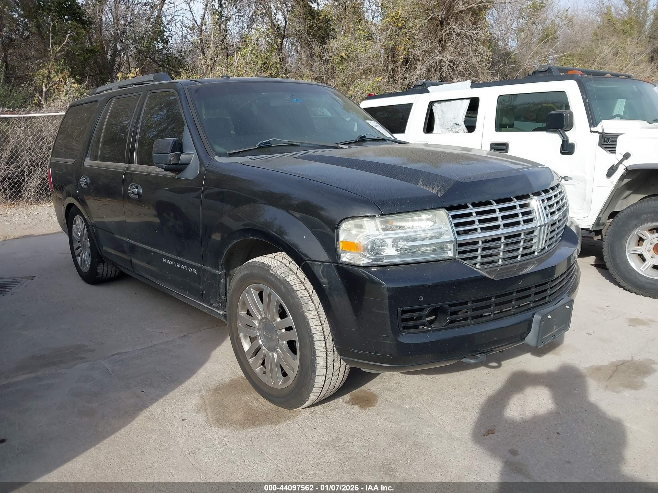 2011 Lincoln Navigator   Black vin: 5LMJJ2H54BEJ06169