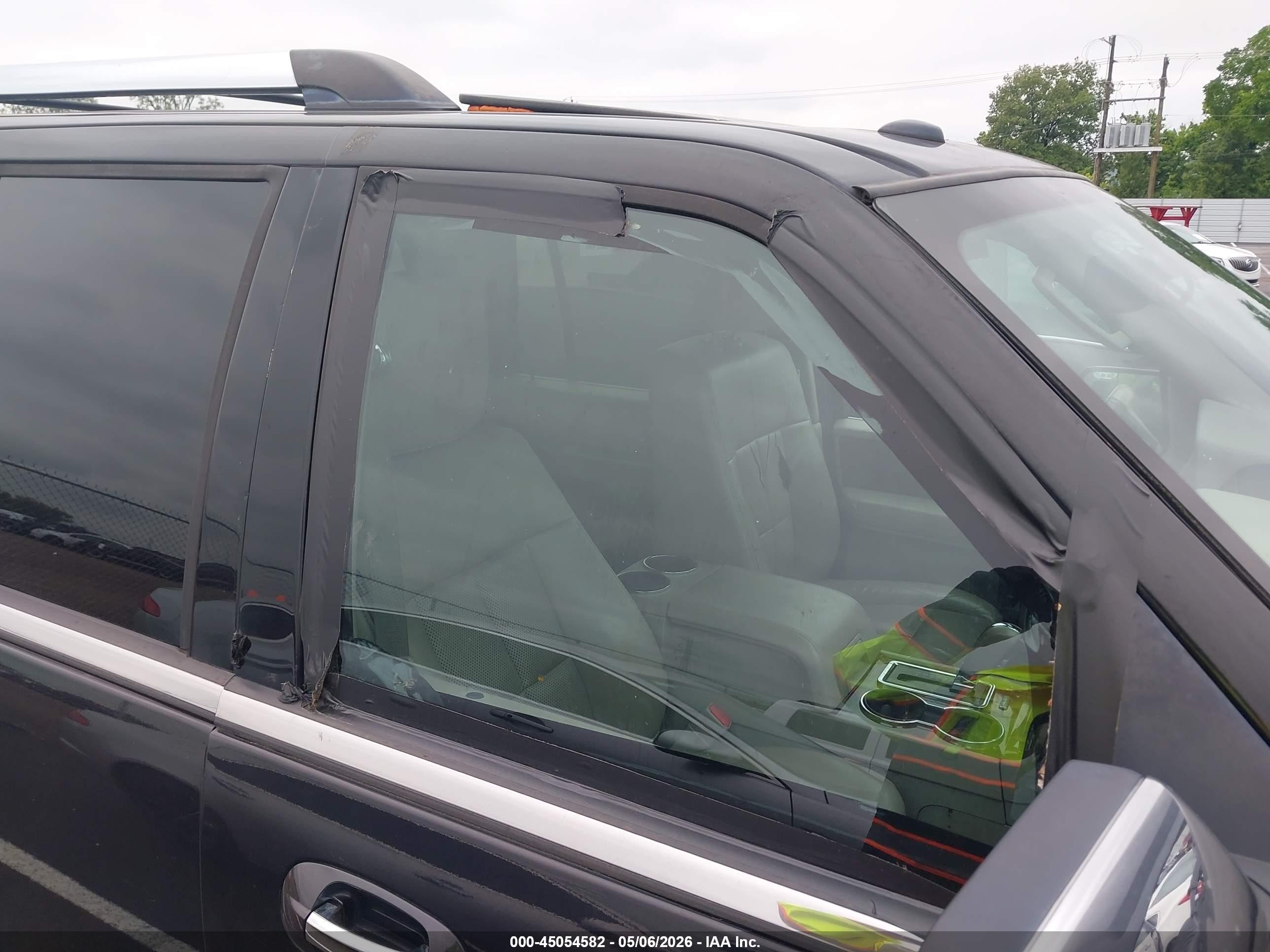 2012 Lincoln Navigator   Black vin: 5LMJJ2H54CEL08592