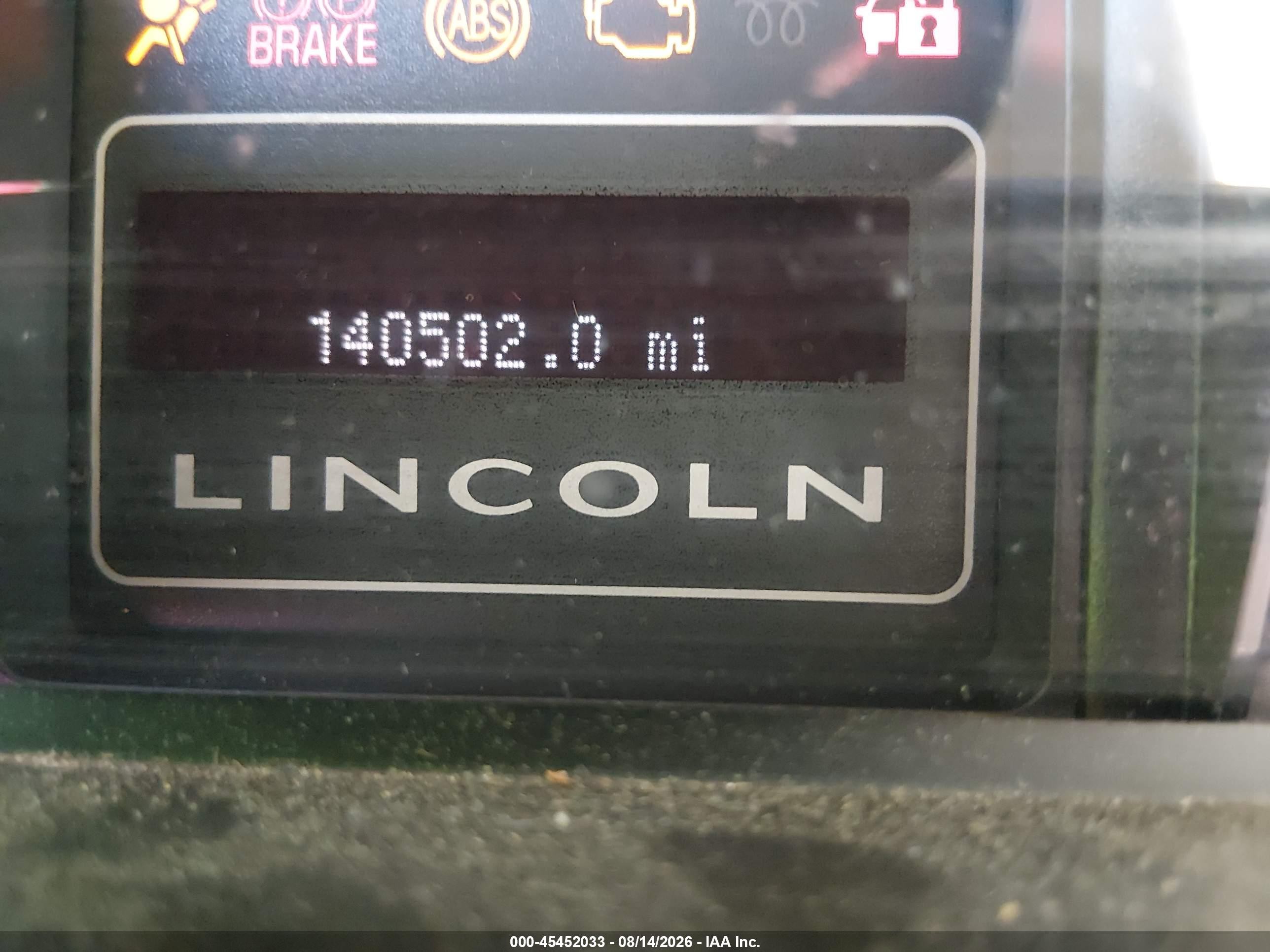 2010 Lincoln Navigator   Blue vin: 5LMJJ2H55AEJ01643