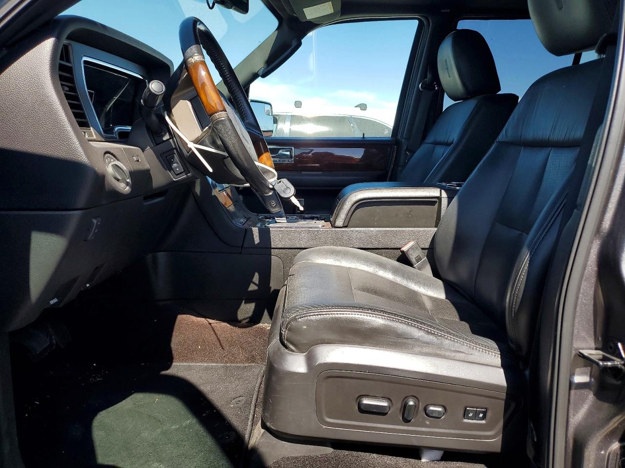 2013 Lincoln Navigator Gray vin: 5LMJJ2H55DEL04357