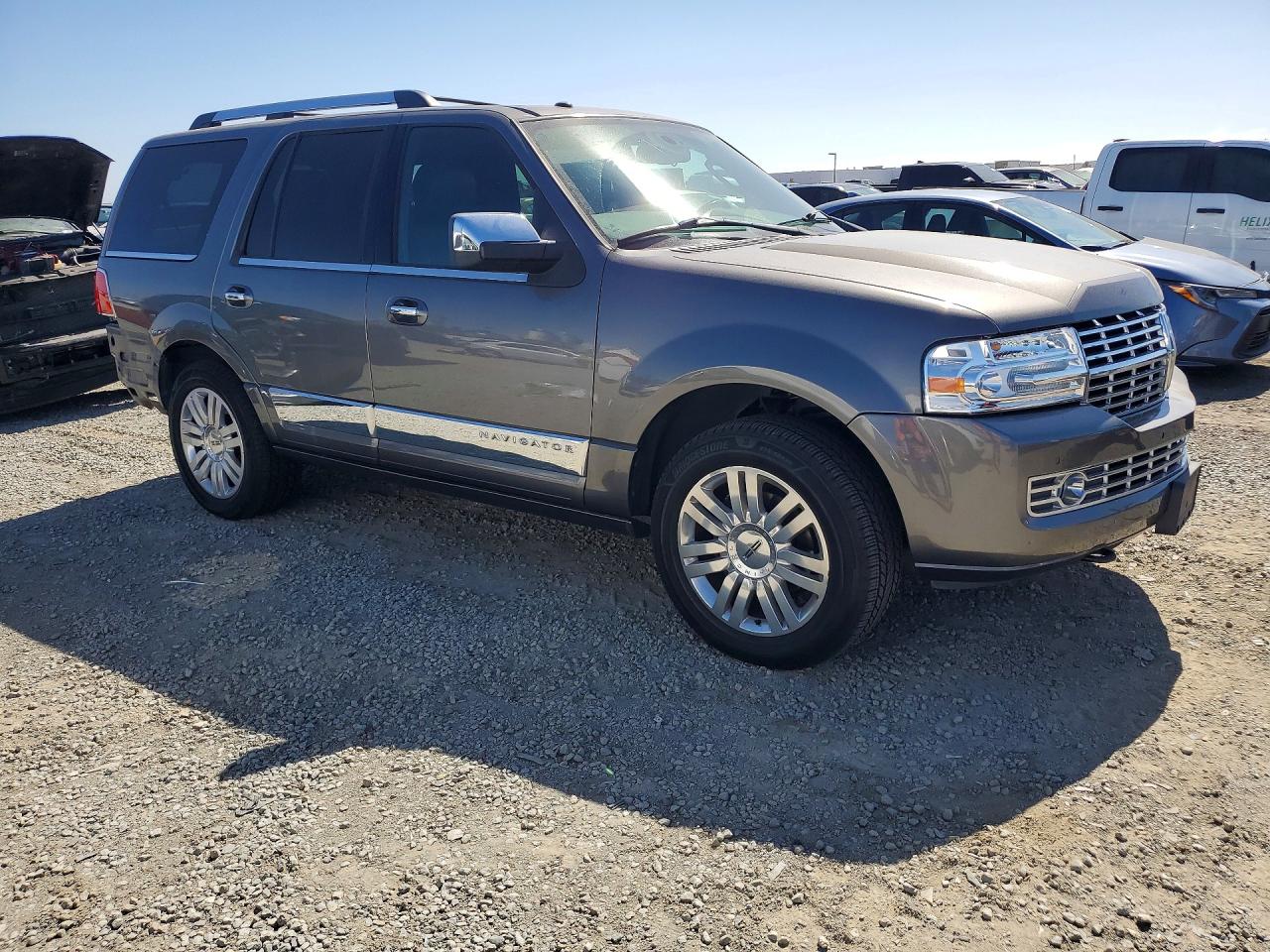 2013 Lincoln Navigator Gray vin: 5LMJJ2H55DEL04357