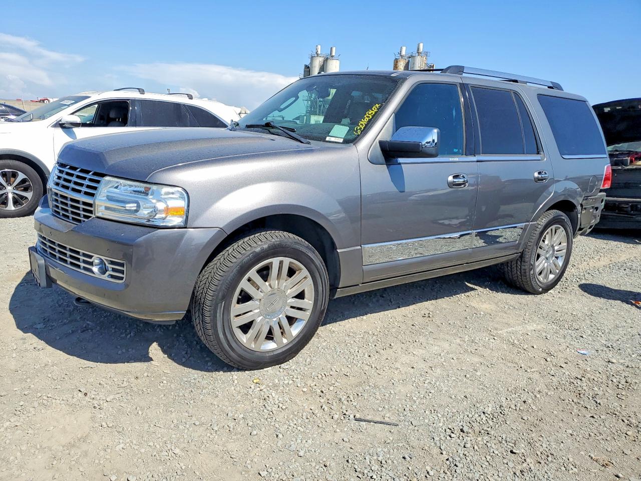 2013 Lincoln Navigator Gray vin: 5LMJJ2H55DEL04357