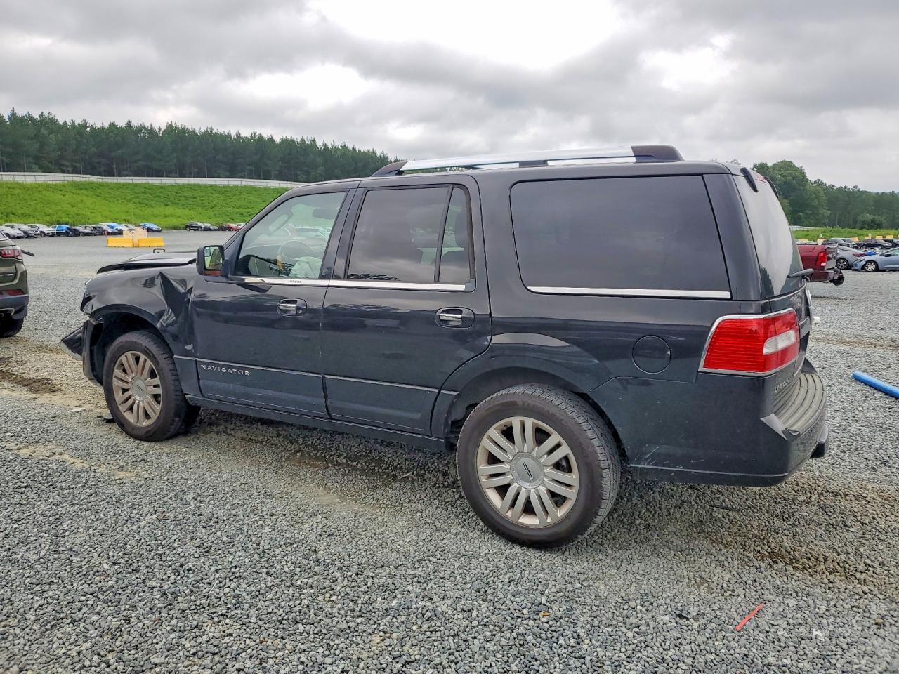 2012 Lincoln Navigator Black vin: 5LMJJ2H56CEL06911