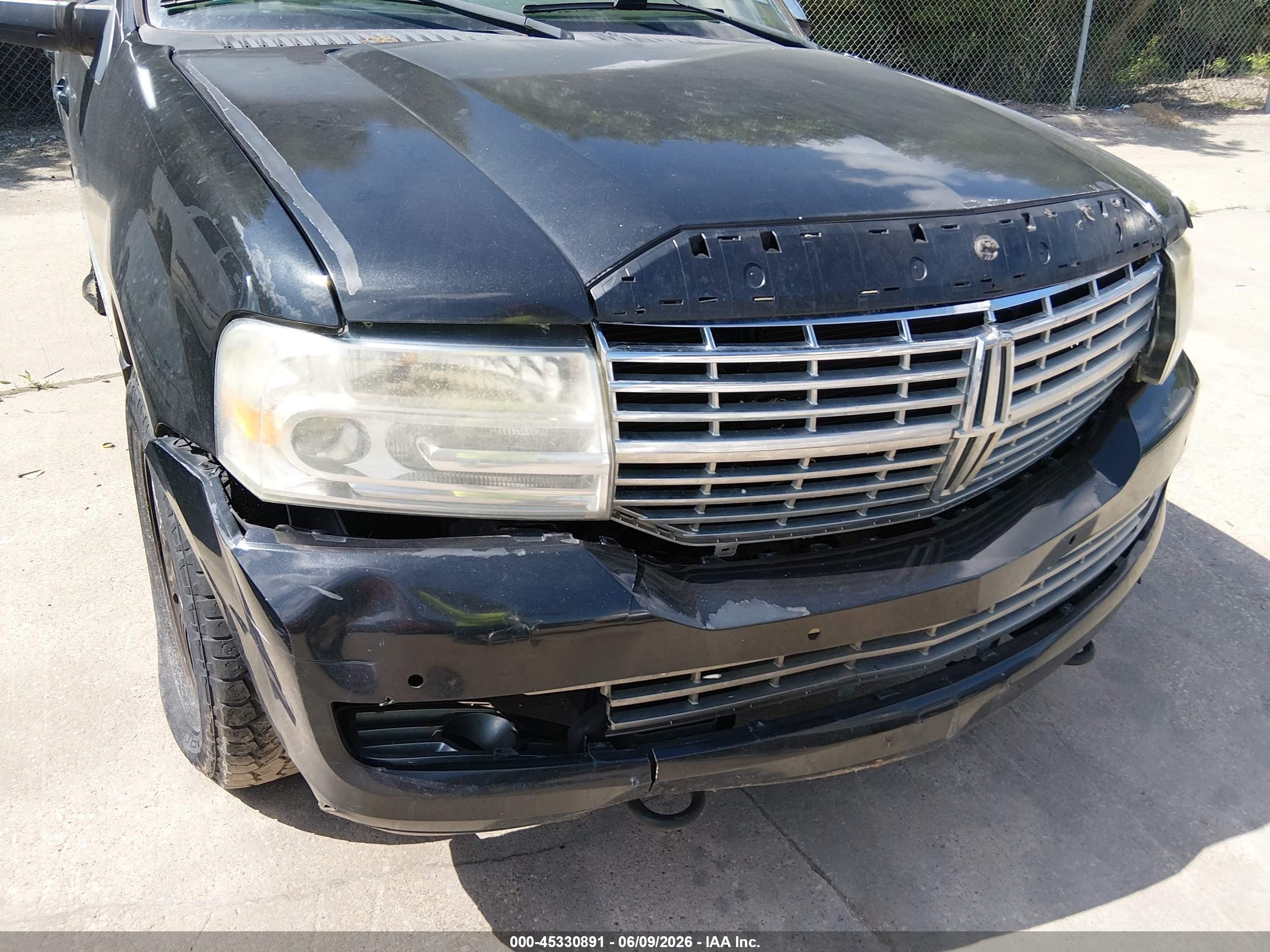 2013 Lincoln Navigator   Черный vin: 5LMJJ2H56DEL03752
