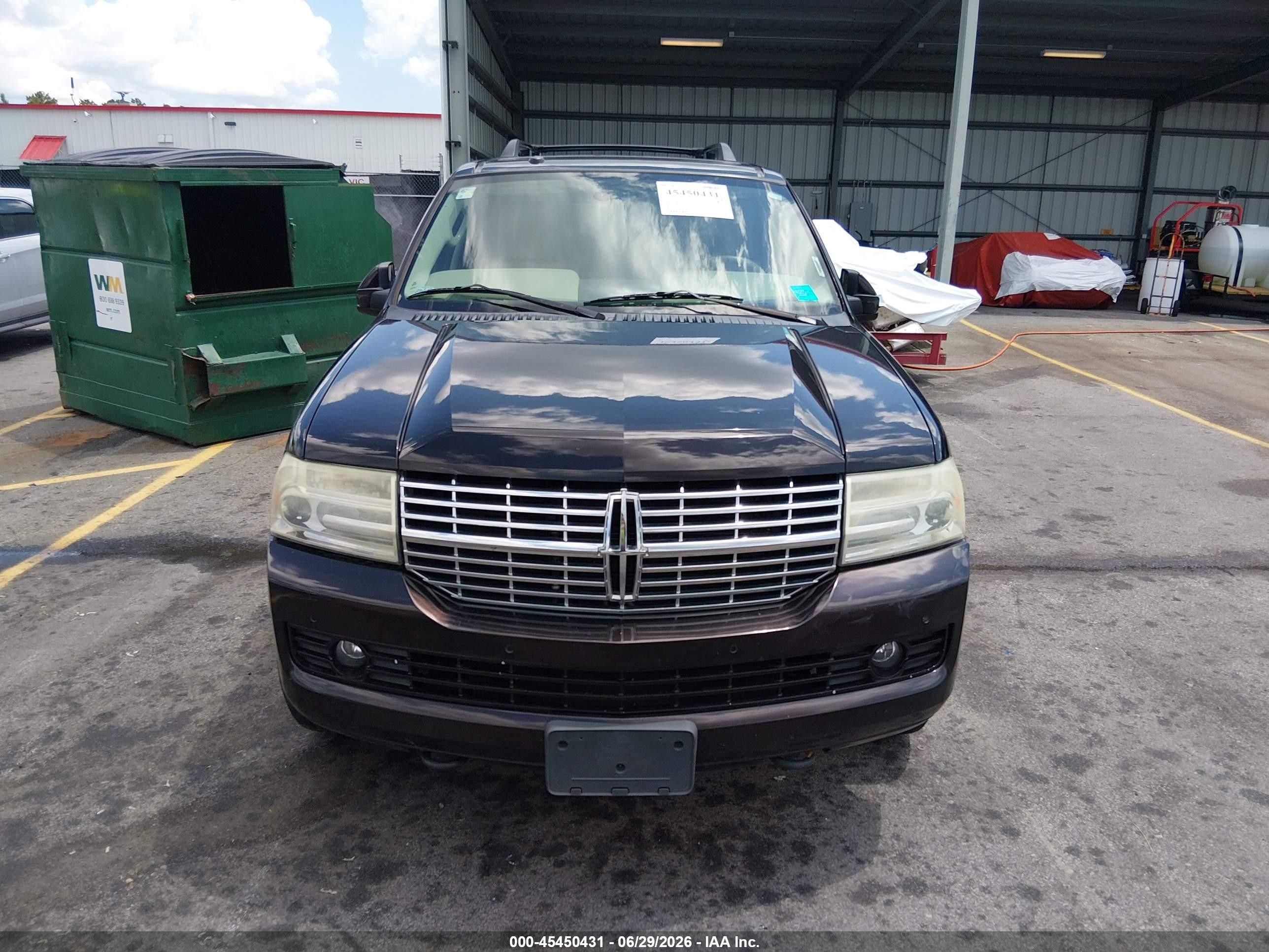 2013 Lincoln Navigator   Black vin: 5LMJJ2H57DEL07079
