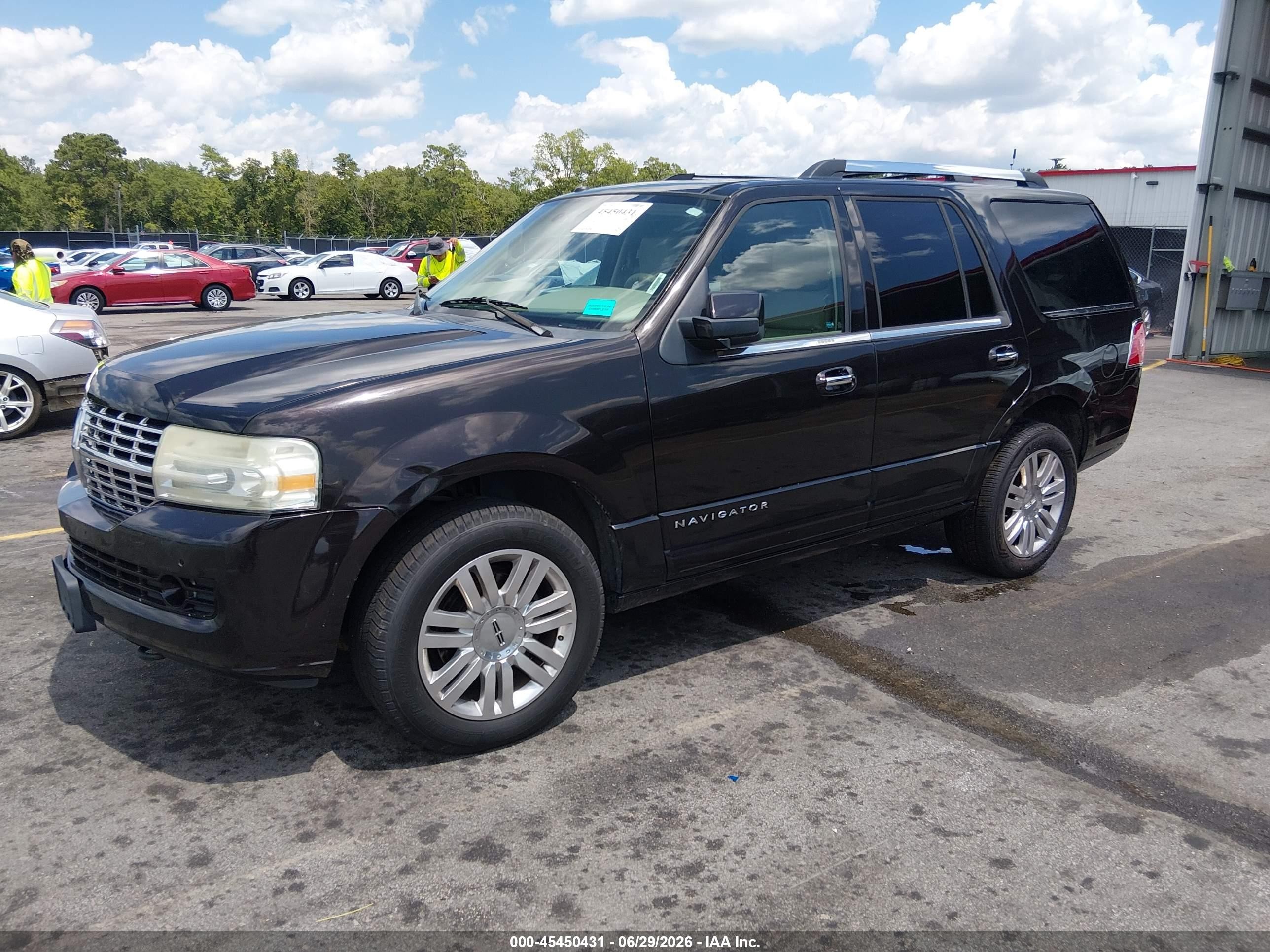 2013 Lincoln Navigator   Black vin: 5LMJJ2H57DEL07079