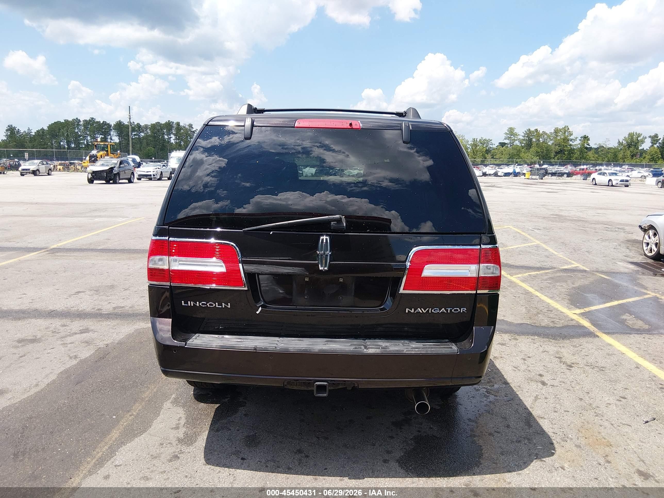 2013 Lincoln Navigator   Black vin: 5LMJJ2H57DEL07079