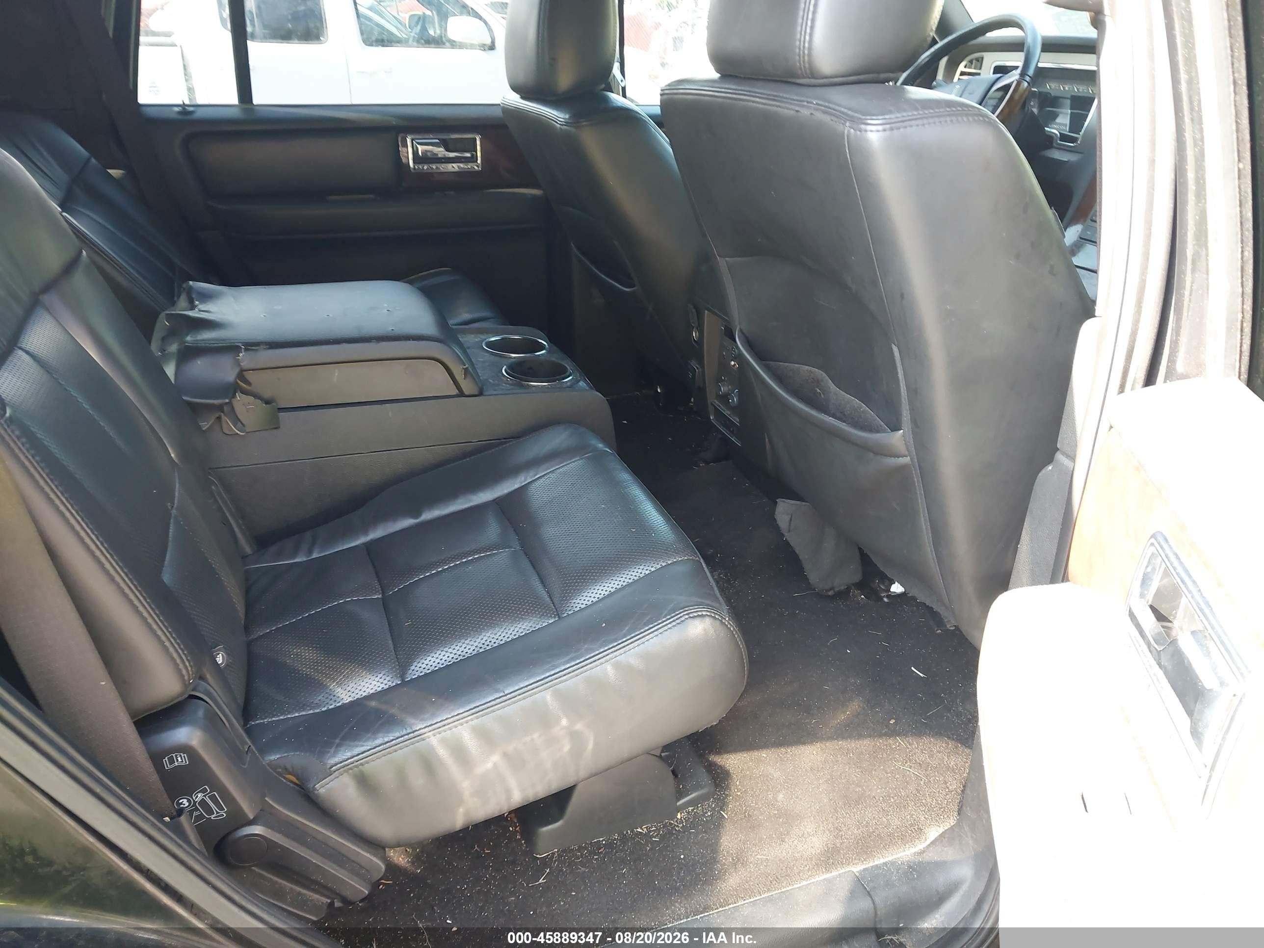 2014 Lincoln Navigator   Black vin: 5LMJJ2H58EEL01275