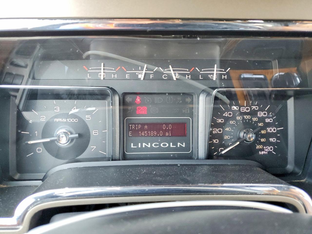 2011 Lincoln Navigator White vin: 5LMJJ2H59BEJ06930