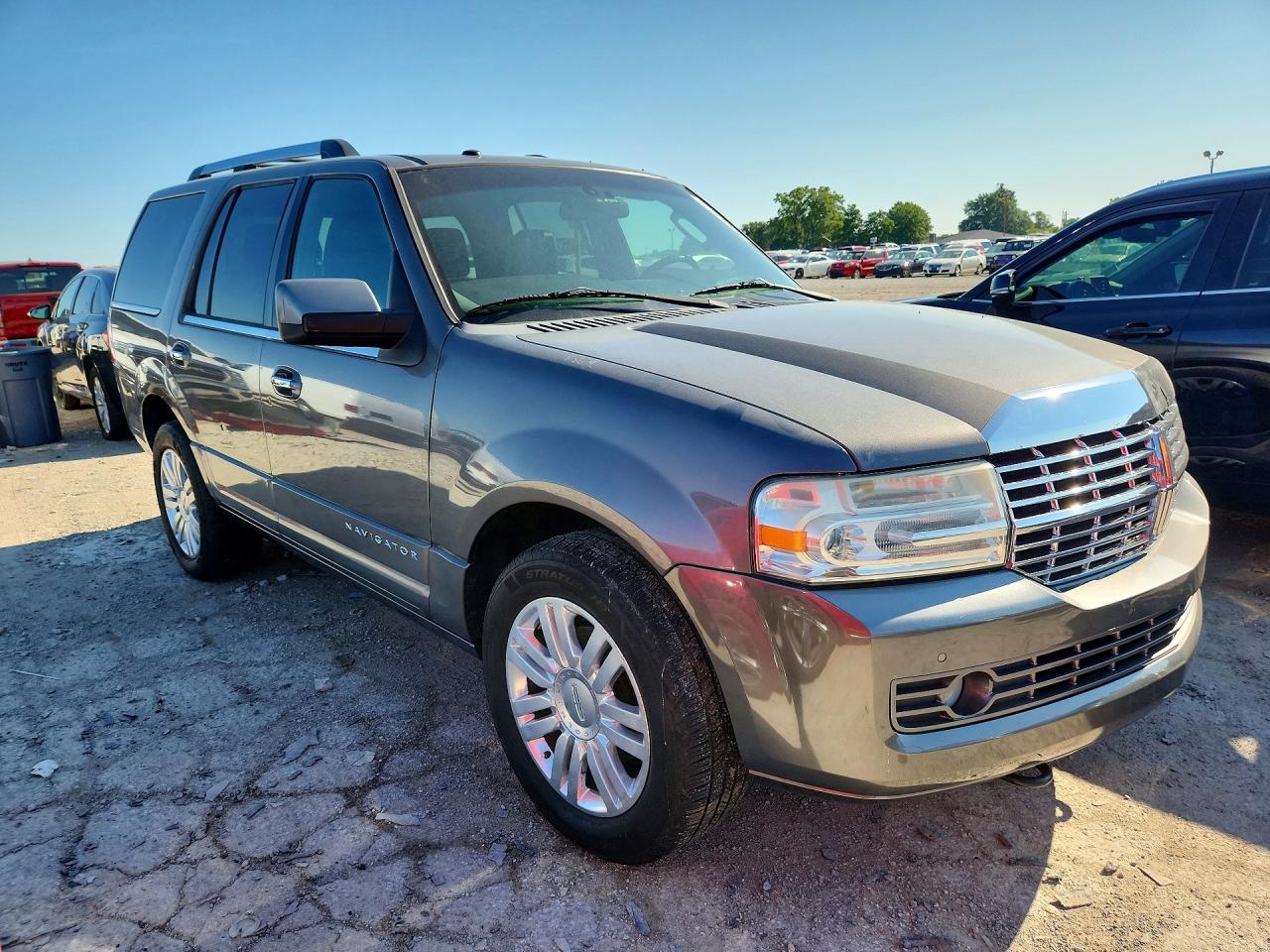 2014 Lincoln Navigator Gray vin: 5LMJJ2H5XEEL07269