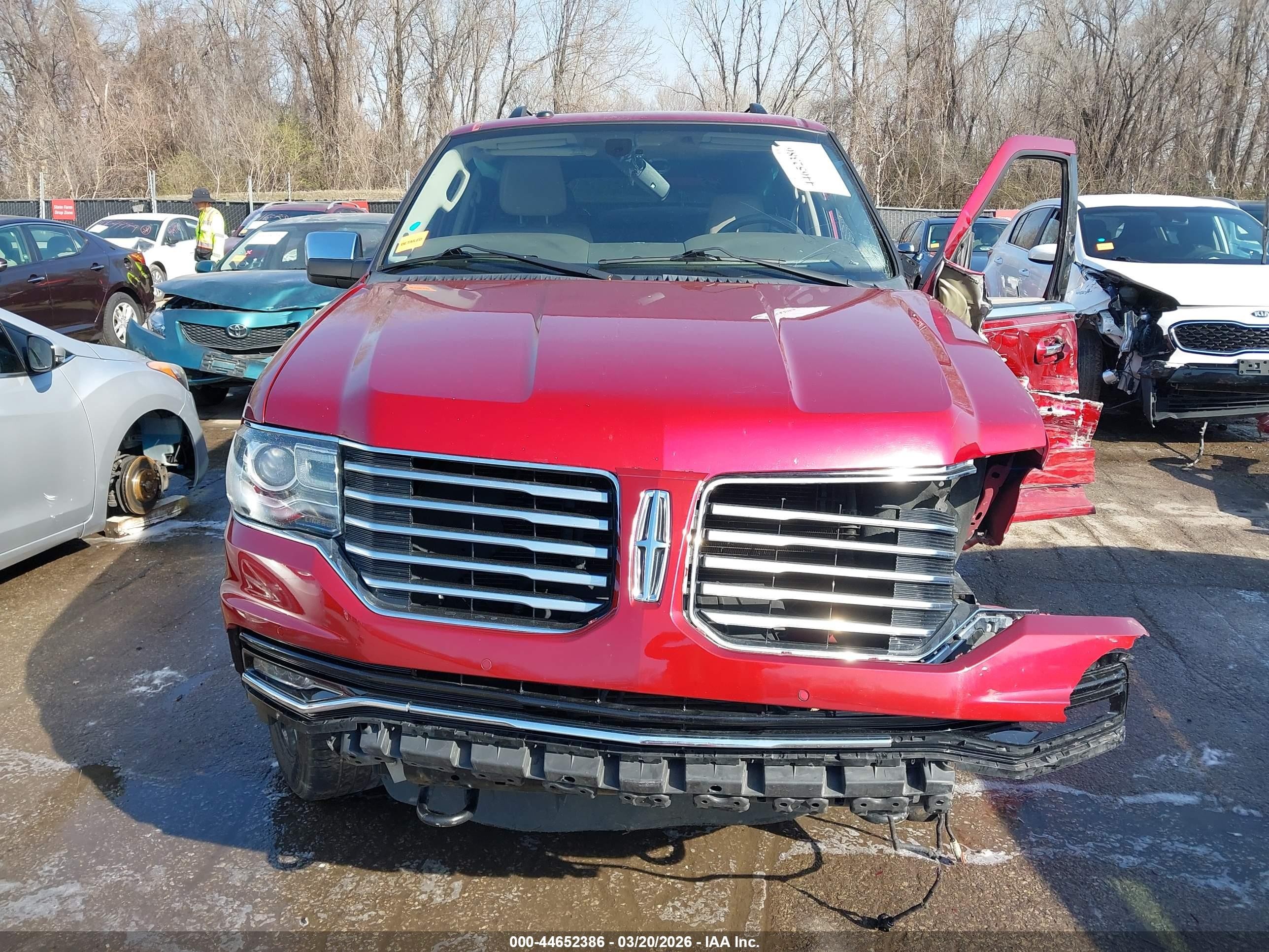 2015 Lincoln Navigator   Красный vin: 5LMJJ2HT0FEJ02219