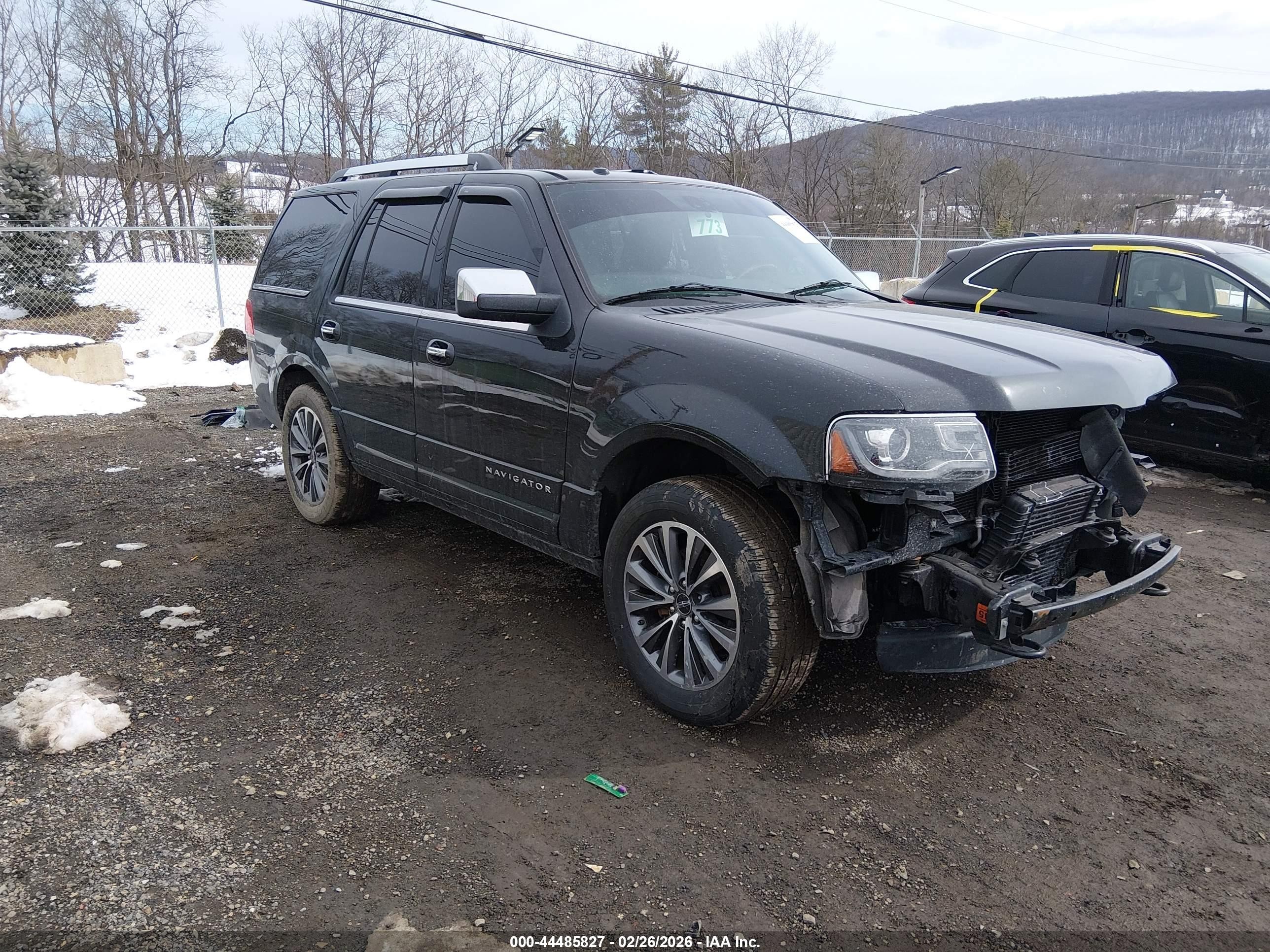 2015 Lincoln Navigator   Black vin: 5LMJJ2HT0FEJ04505
