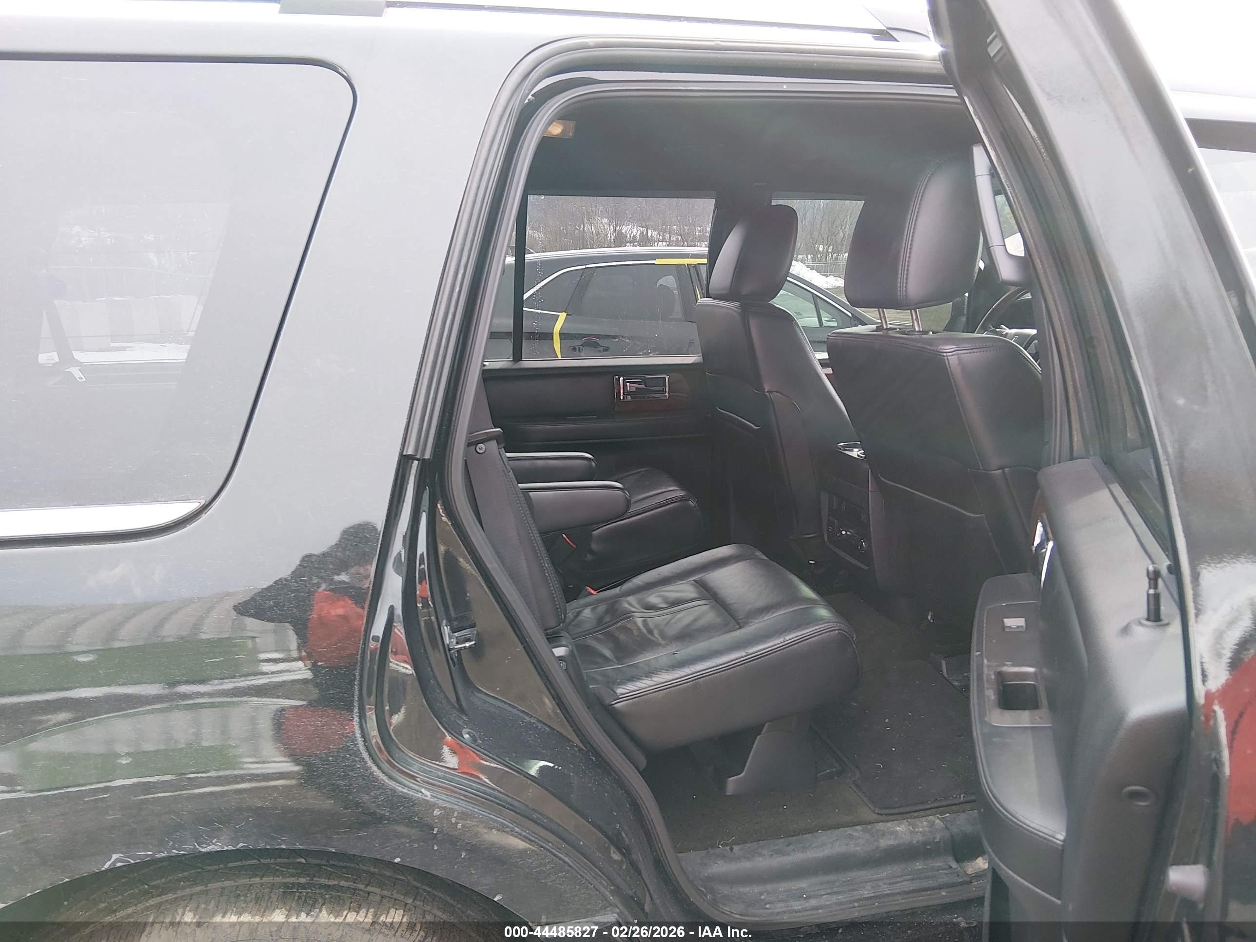 2015 Lincoln Navigator   Black vin: 5LMJJ2HT0FEJ04505
