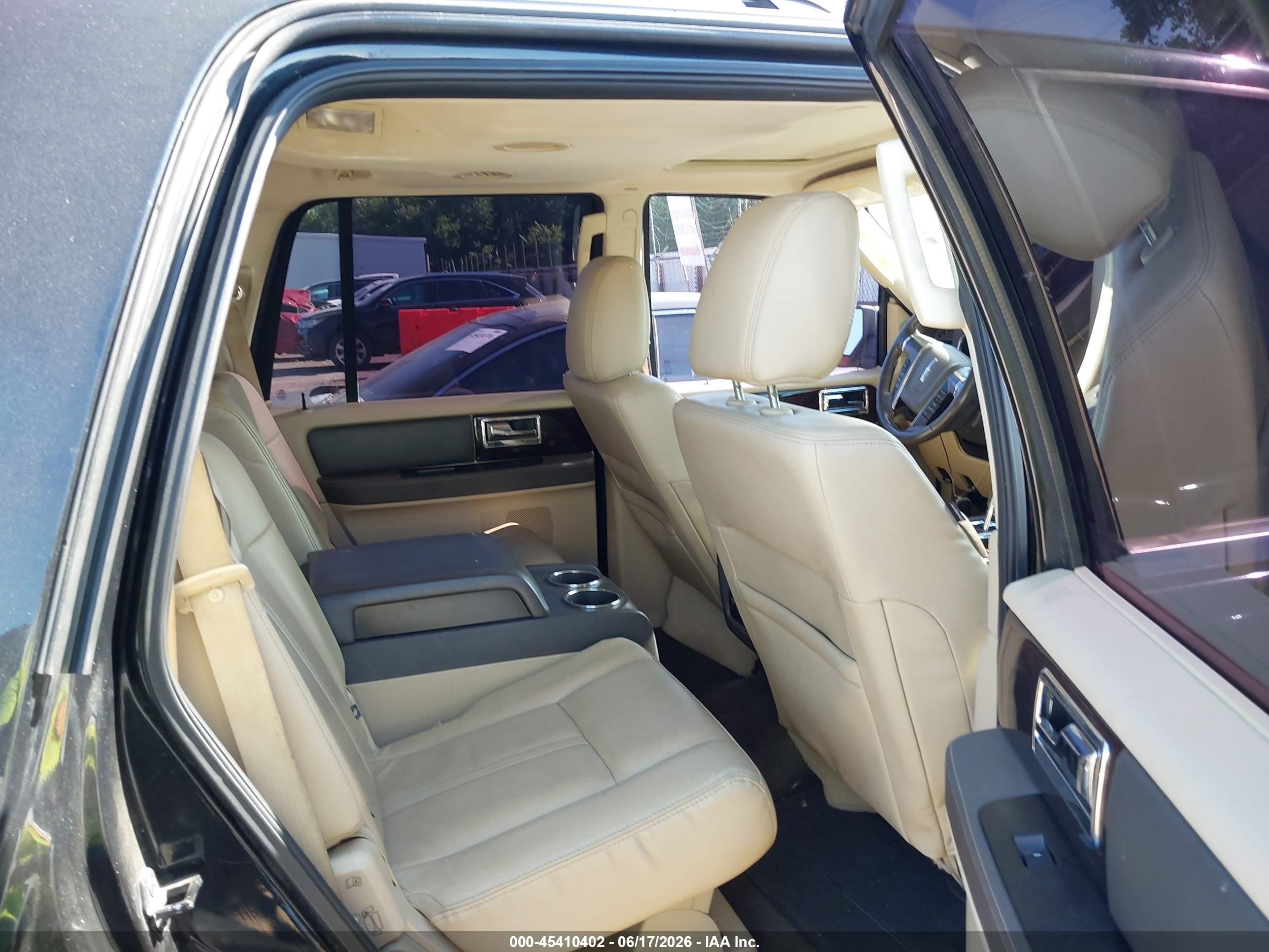 2015 Lincoln Navigator   Black vin: 5LMJJ2HT0FEJ09316