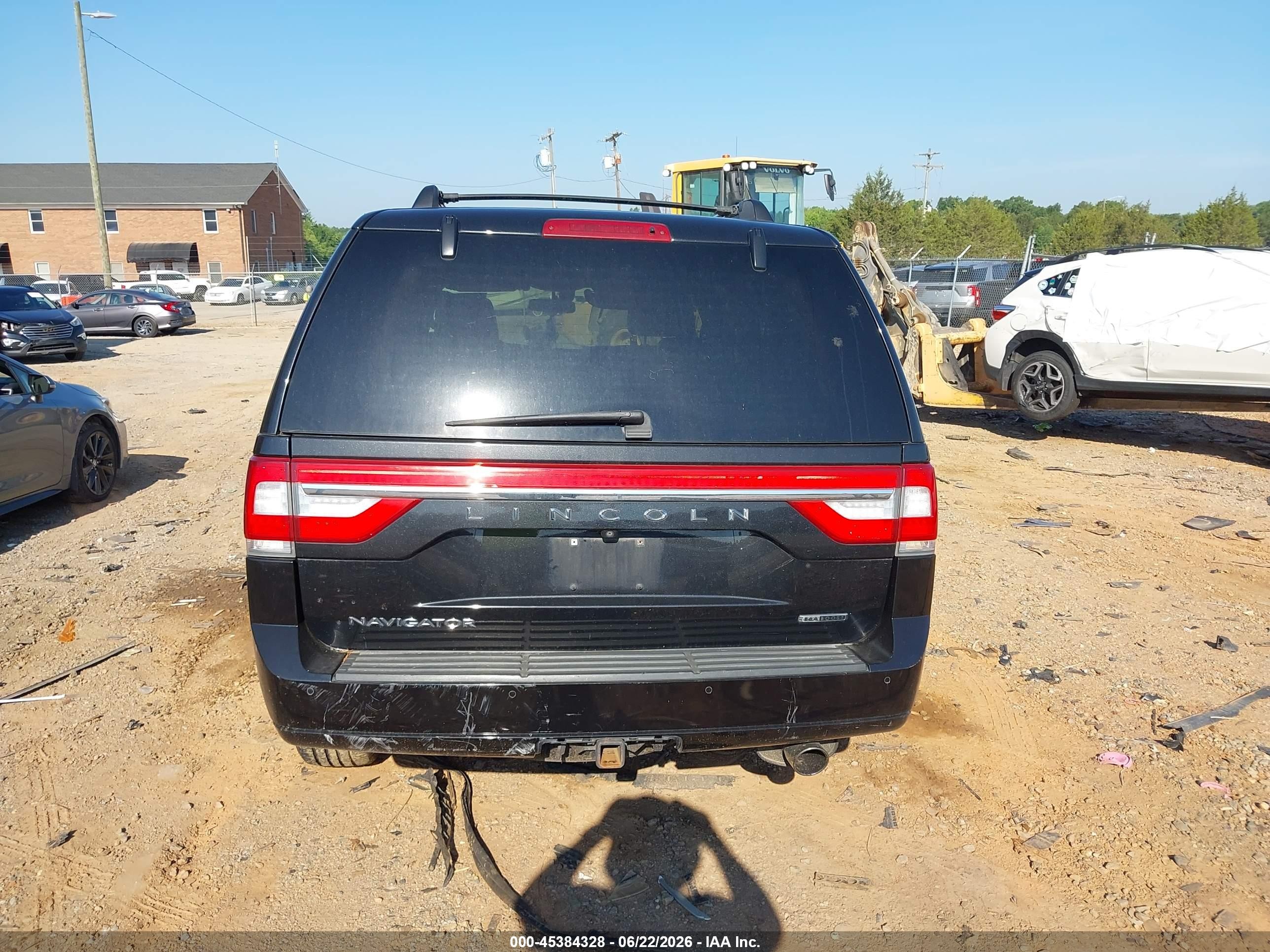 2015 Lincoln Navigator   Черный vin: 5LMJJ2HT1FEJ13939