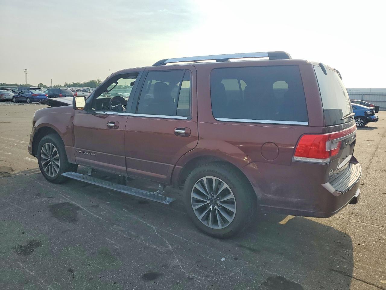 2015 Lincoln Navigator Burgundy vin: 5LMJJ2HT1FEJ15089